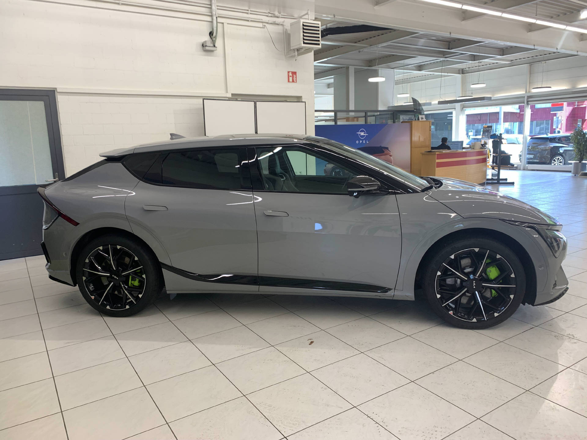 KIA EV6 84 kWh GT 4x4-image-3