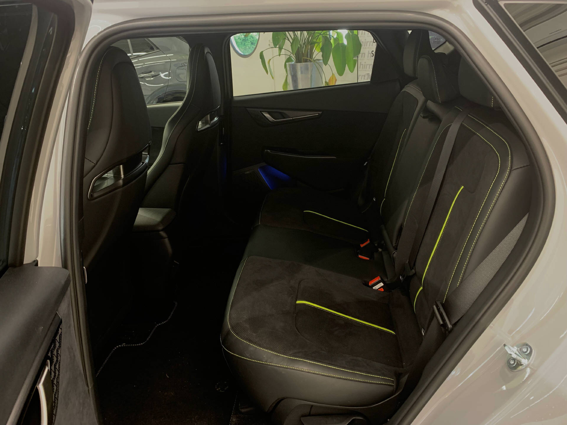 KIA EV6 84 kWh GT 4x4-image-11