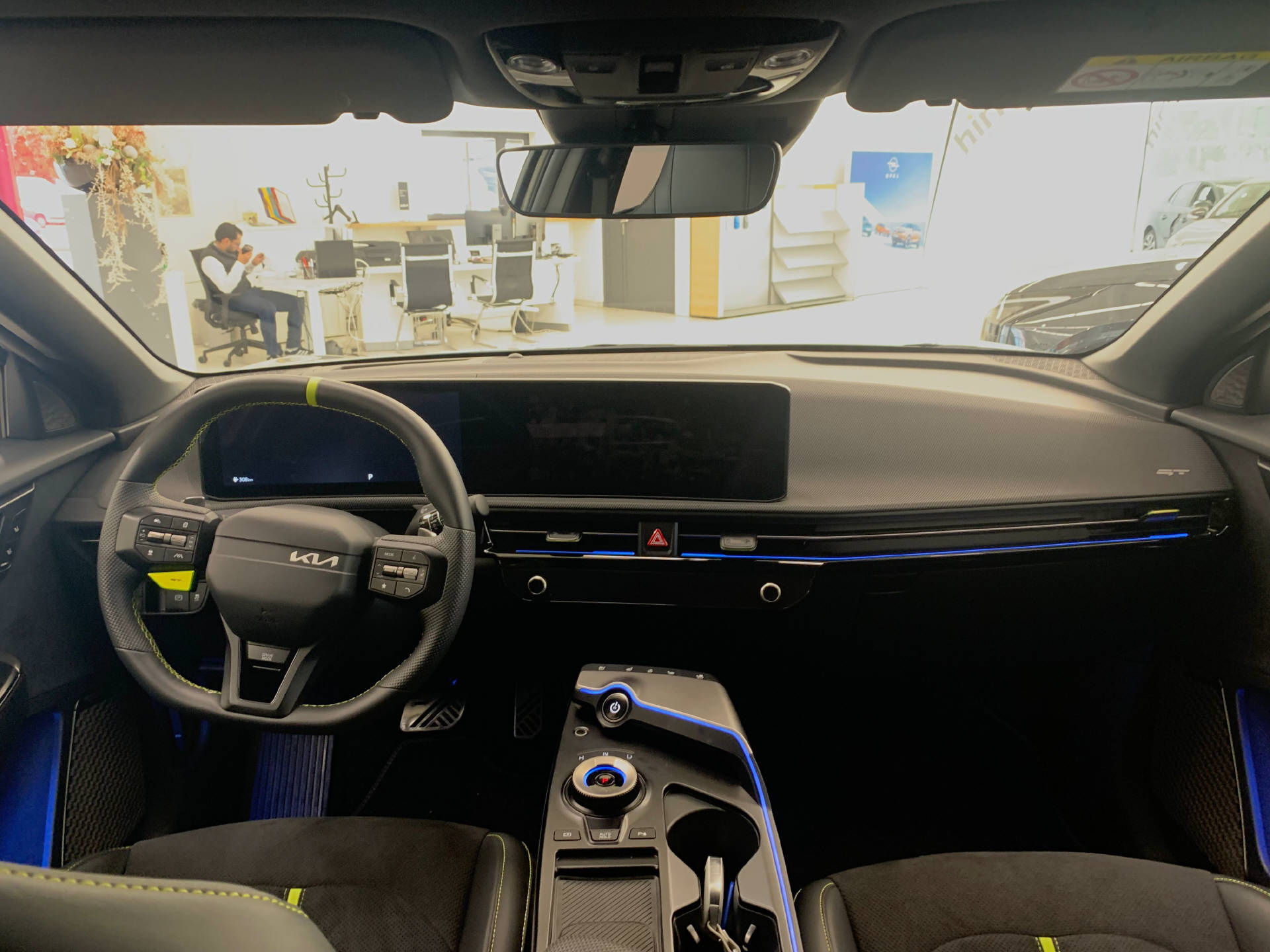KIA EV6 84 kWh GT 4x4-image-10