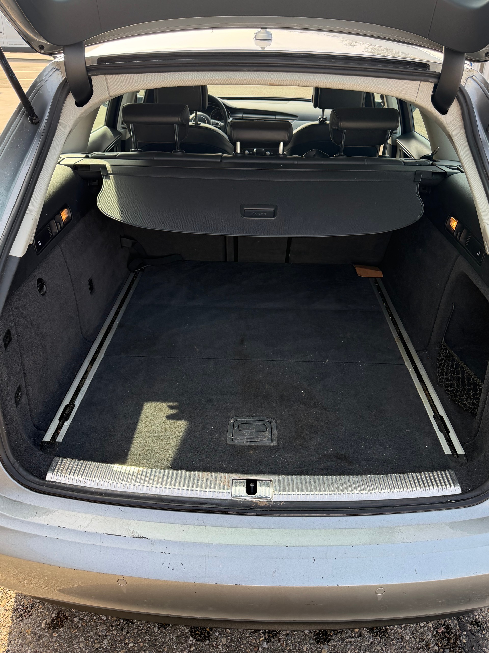 AUDI A6 Avant 3.0 TDI V6 quattro S-tronic-image-8