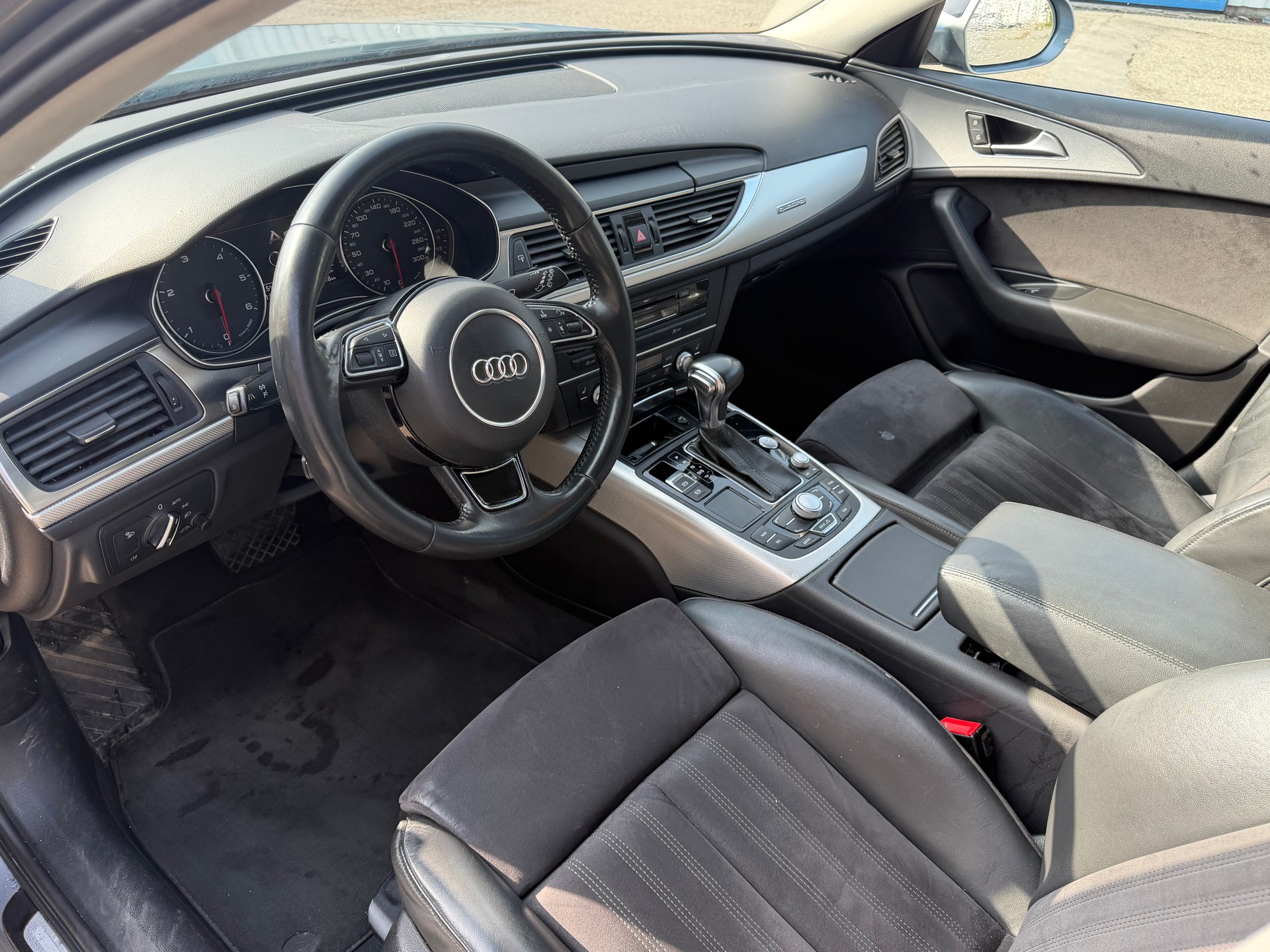 AUDI A6 Avant 3.0 TDI V6 quattro S-tronic-image-5