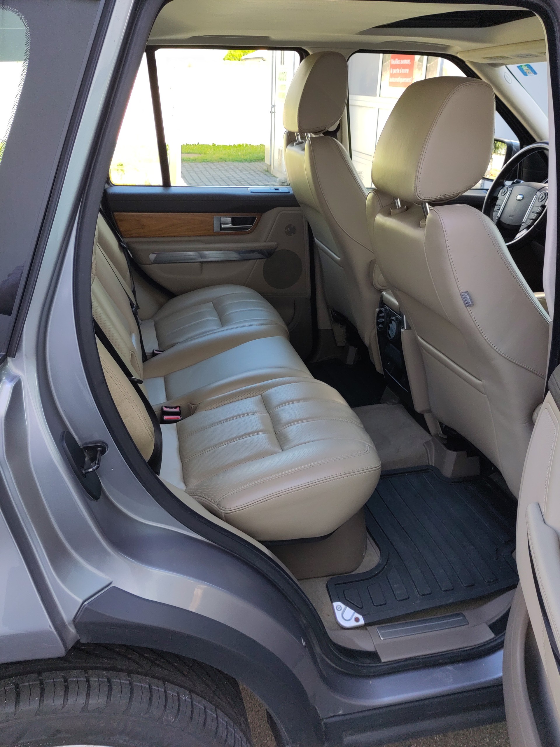LAND ROVER Range Rover Sport 3.0 TDV6 HSE Automatic-image-9