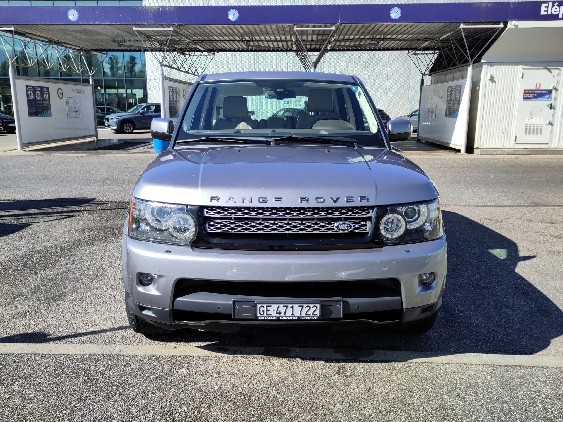 LAND ROVER Range Rover Sport 3.0 TDV6 HSE Automatic-image-4