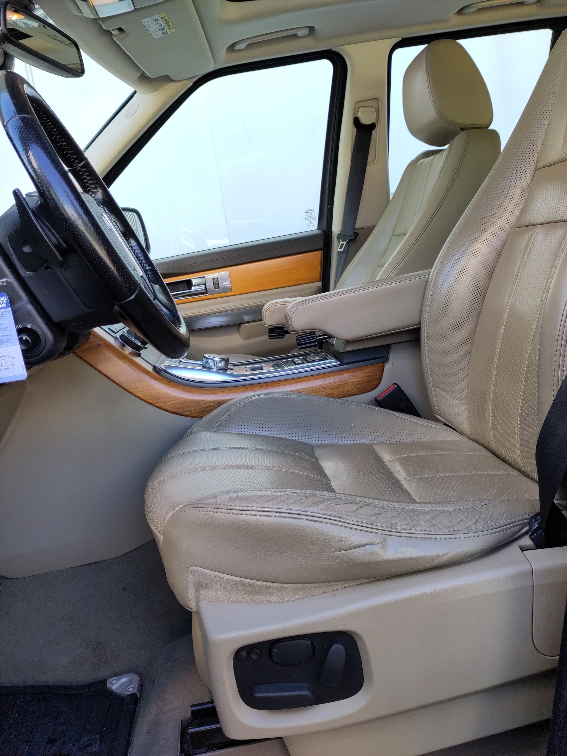 LAND ROVER Range Rover Sport 3.0 TDV6 HSE Automatic-image-12