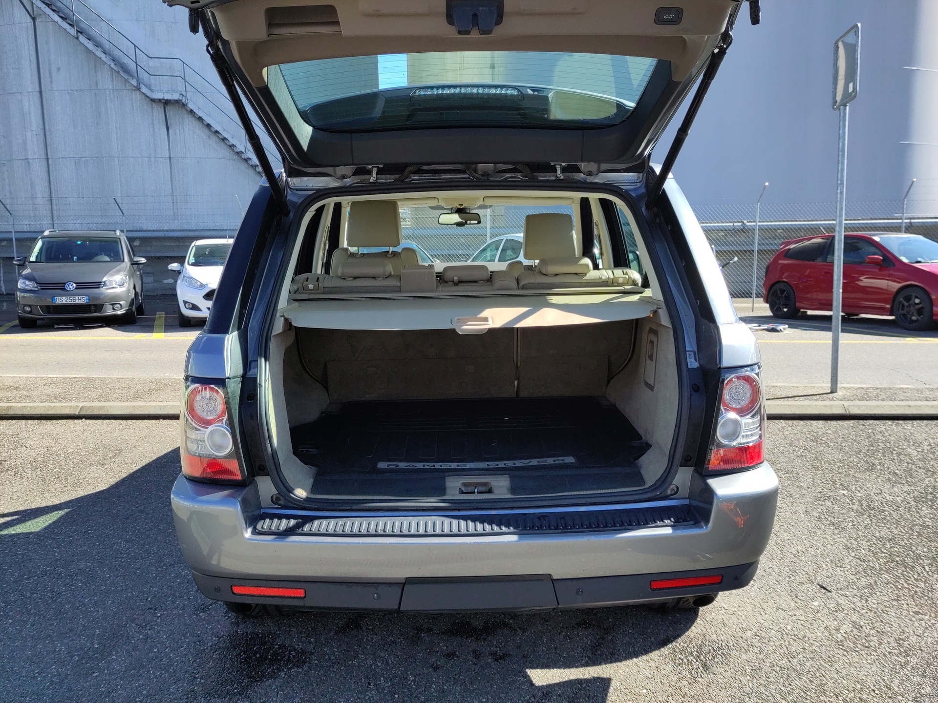 LAND ROVER Range Rover Sport 3.0 TDV6 HSE Automatic-image-8
