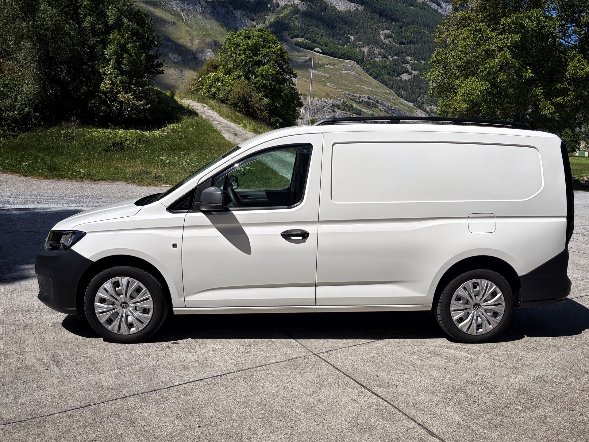 VW 2.0 TDI Maxi 4motion-image-3