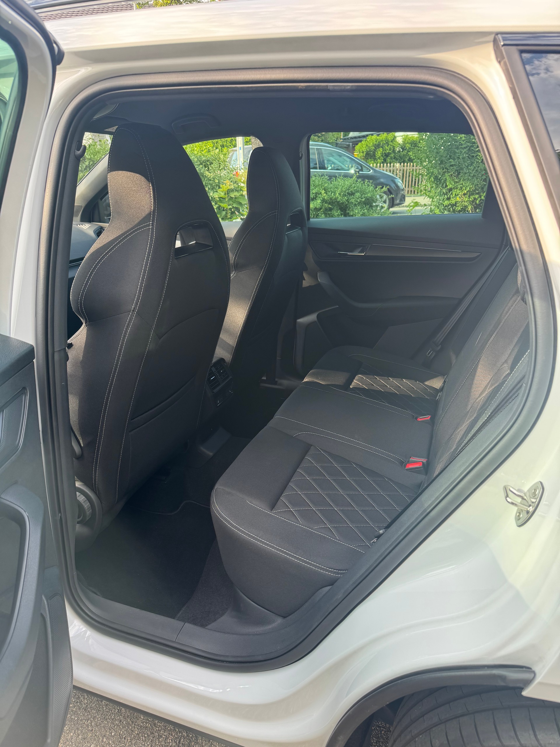SKODA 1.5 TSI SportLine DSG-image-7