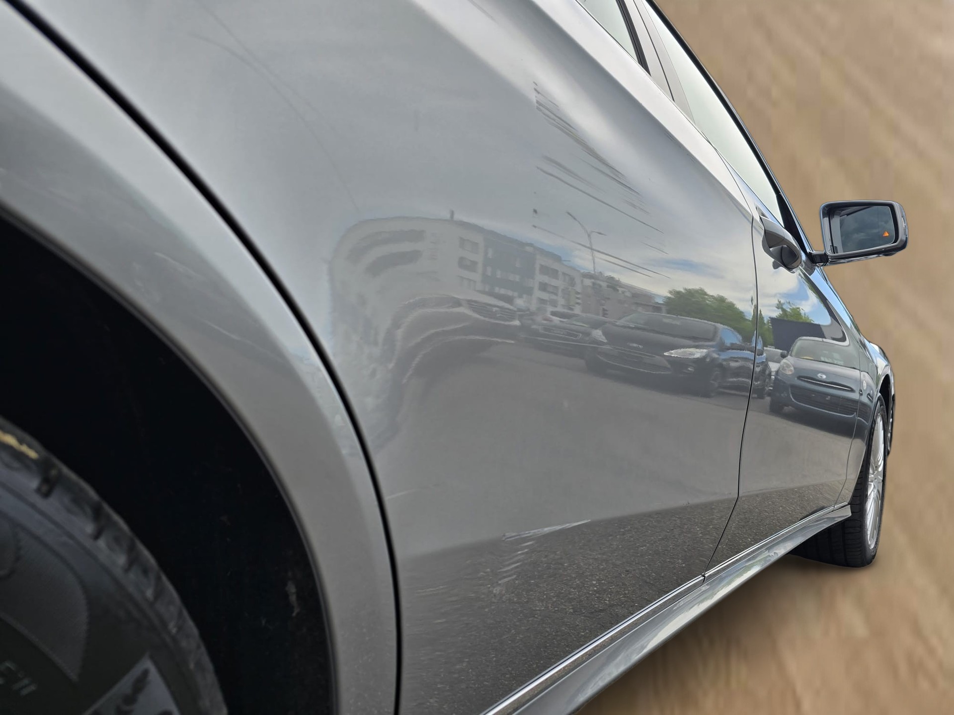 MERCEDES-BENZ E 400 4Matic 7G-Tronic-image-8