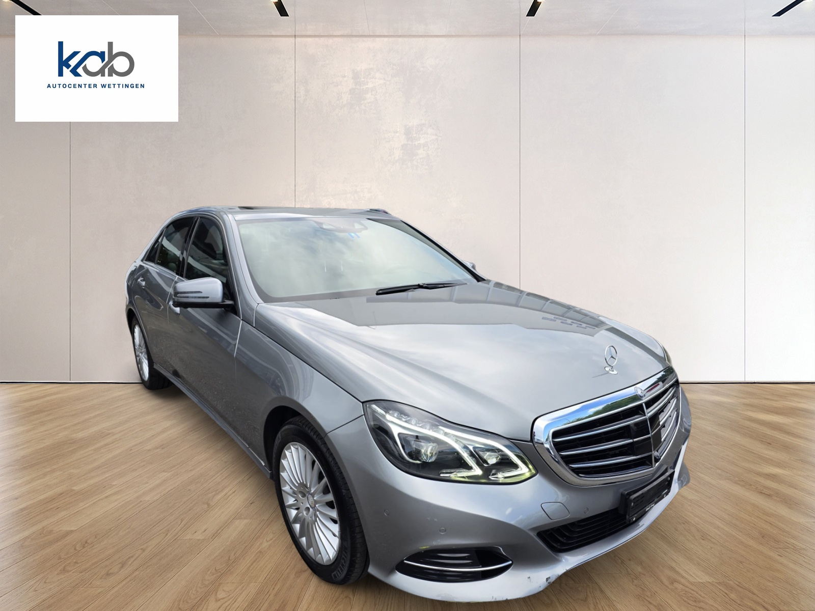 MERCEDES-BENZ E 400 4Matic 7G-Tronic-image-2