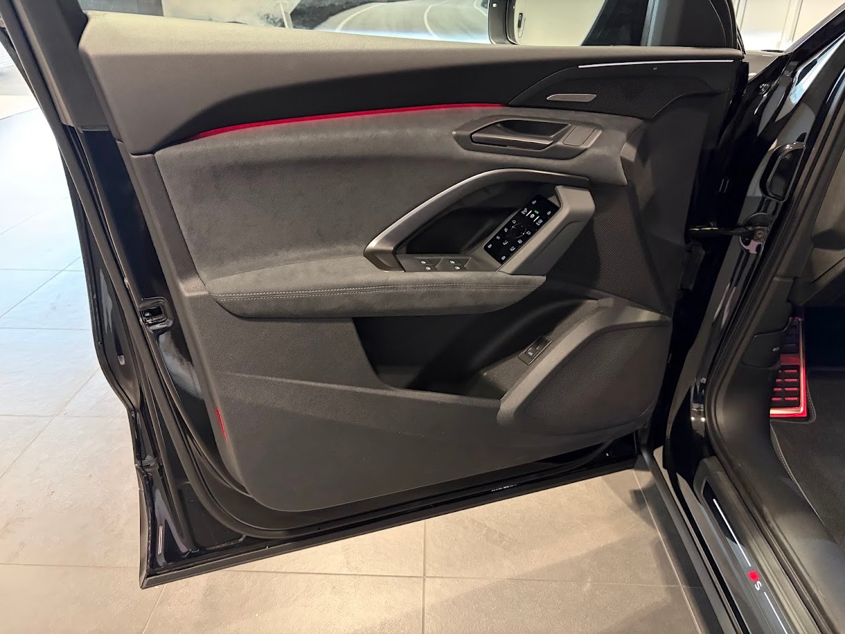 AUDI SQ5 Sportback TFSI quattro S-tronic-image-2