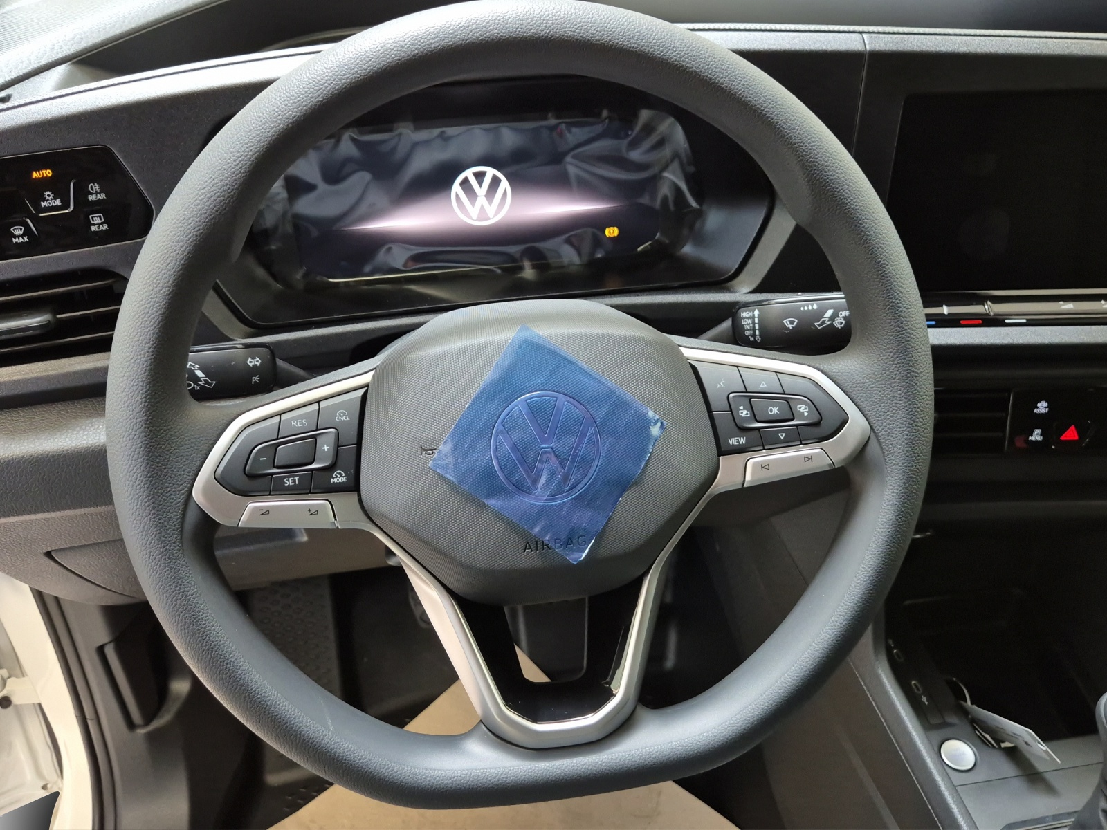 VW Caddy Cargo 2.0TDI 4Motion-image-9