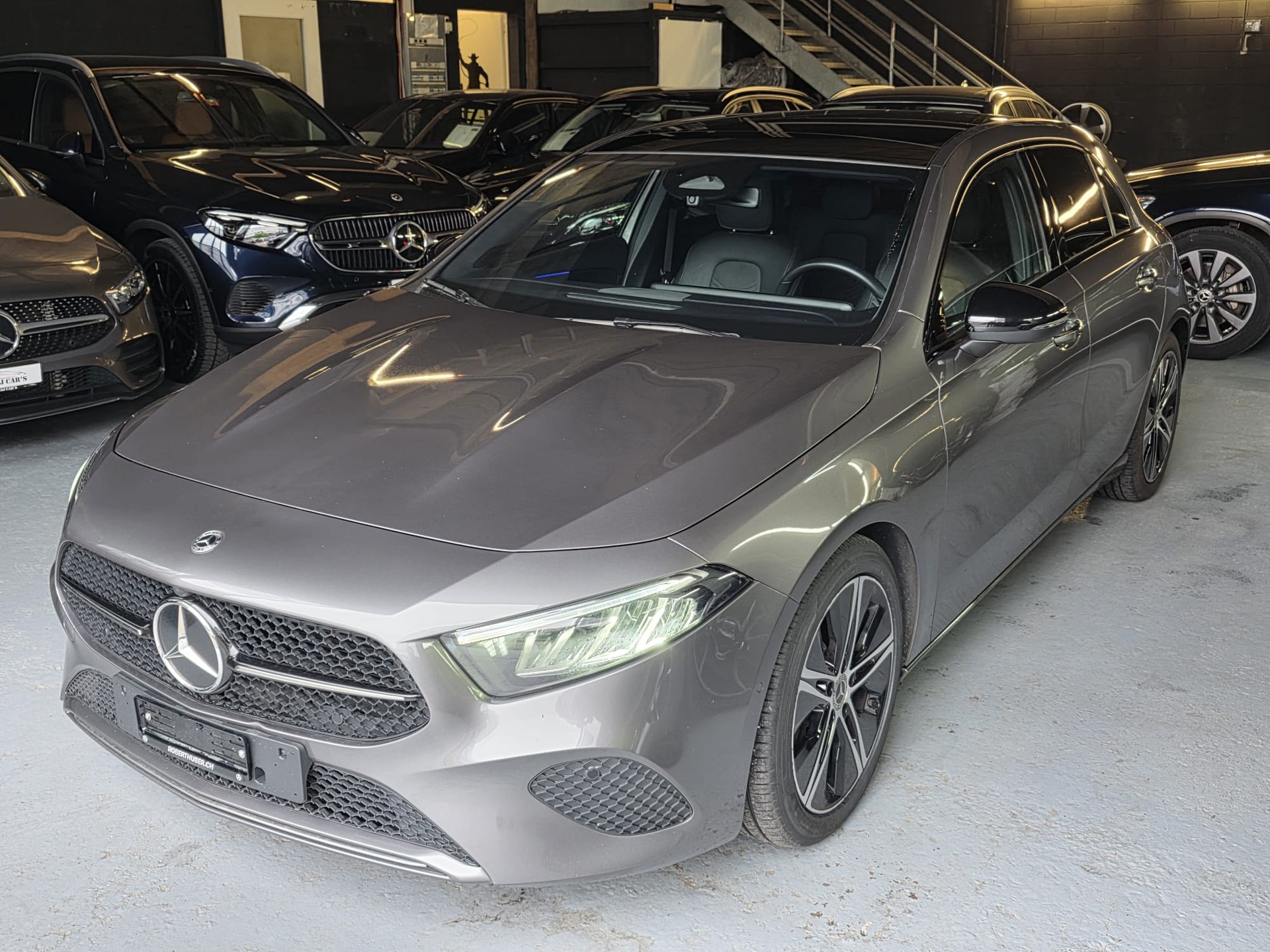 MERCEDES-BENZ A 180 d Progressive 8G-DCT Facelift Panorama Dach