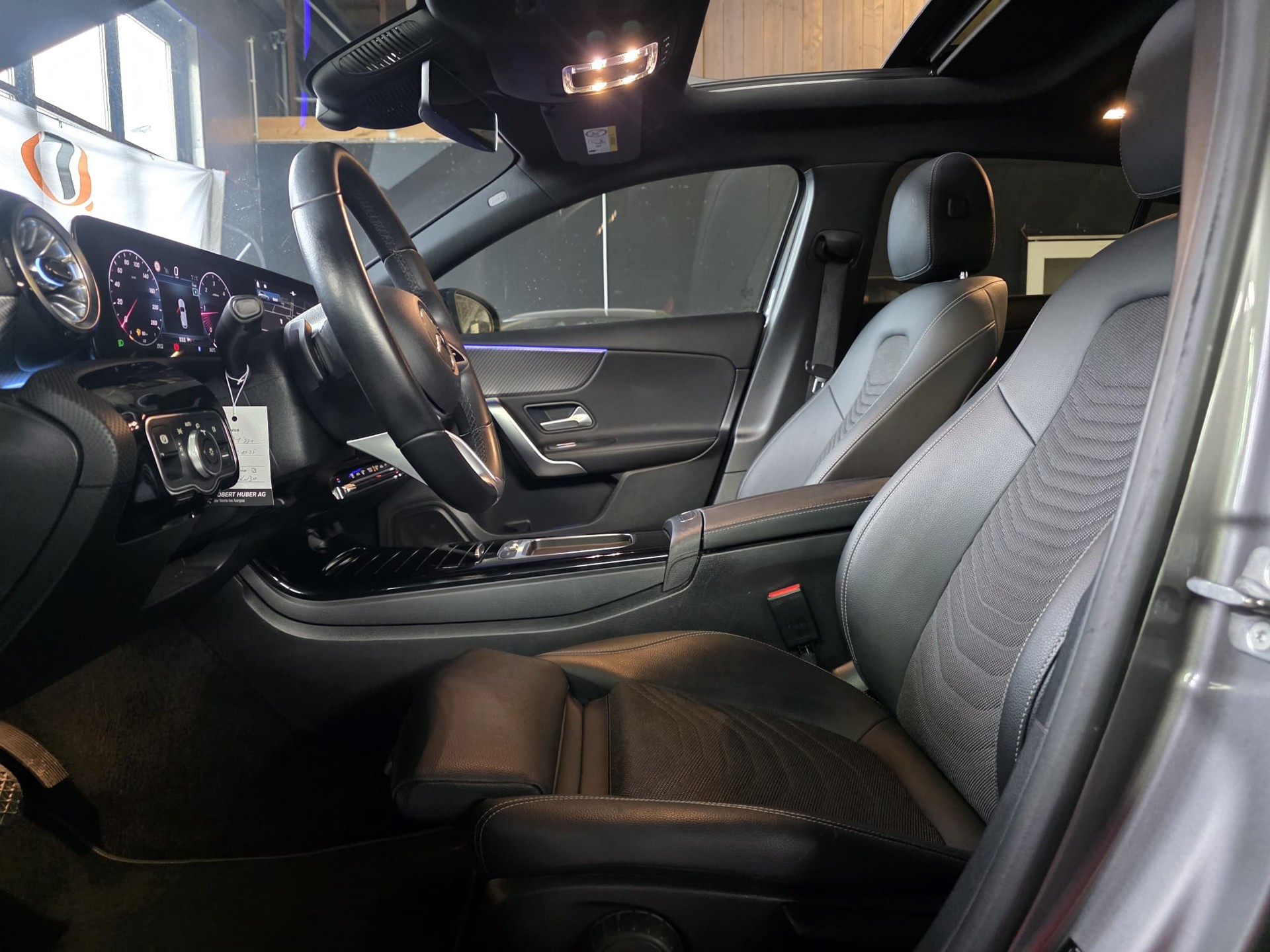 MERCEDES-BENZ A 180 d Progressive 8G-DCT Facelift Panorama Dach-image-7