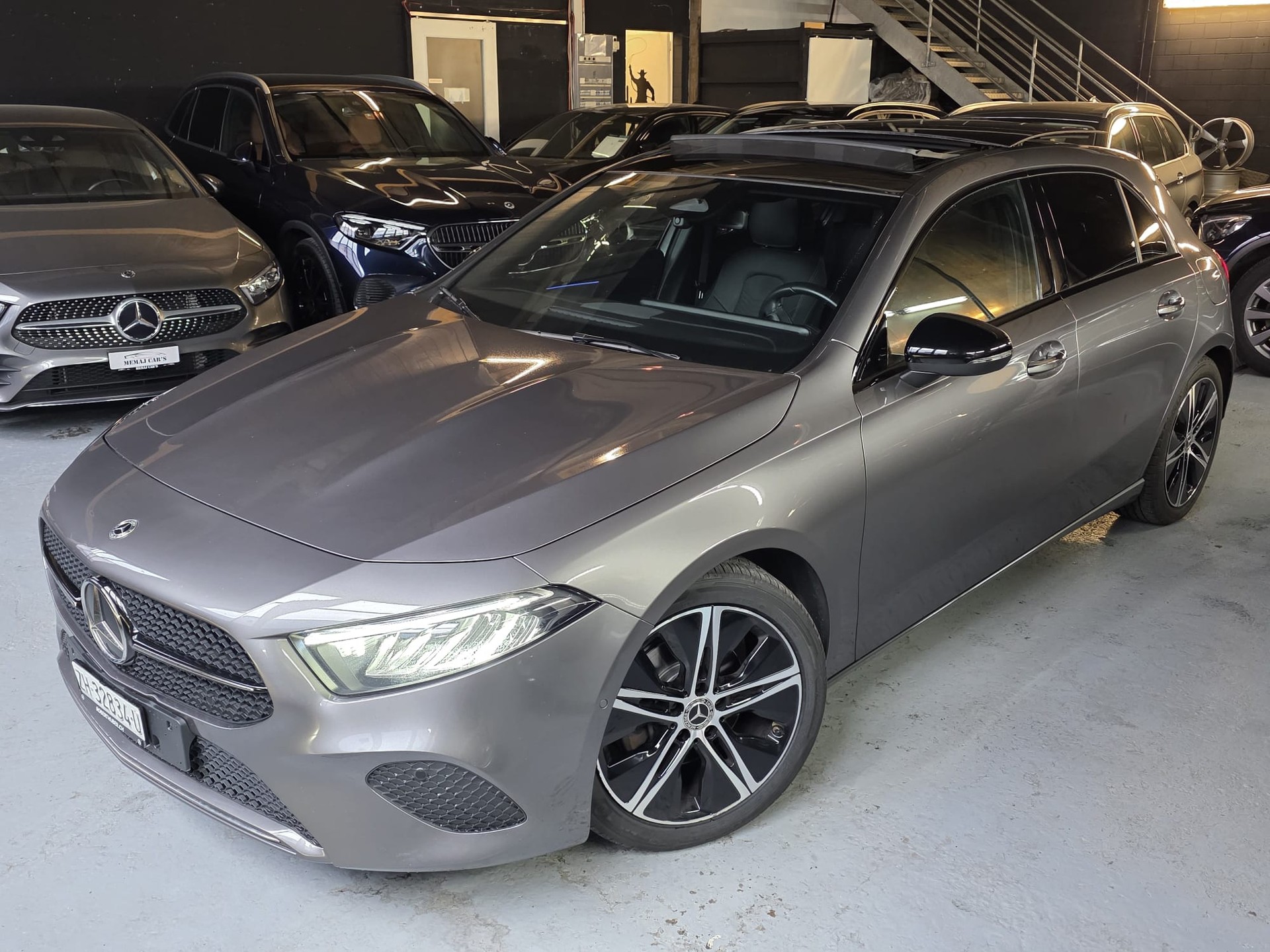 MERCEDES-BENZ A 180 d Progressive 8G-DCT Facelift Panorama Dach-image-5