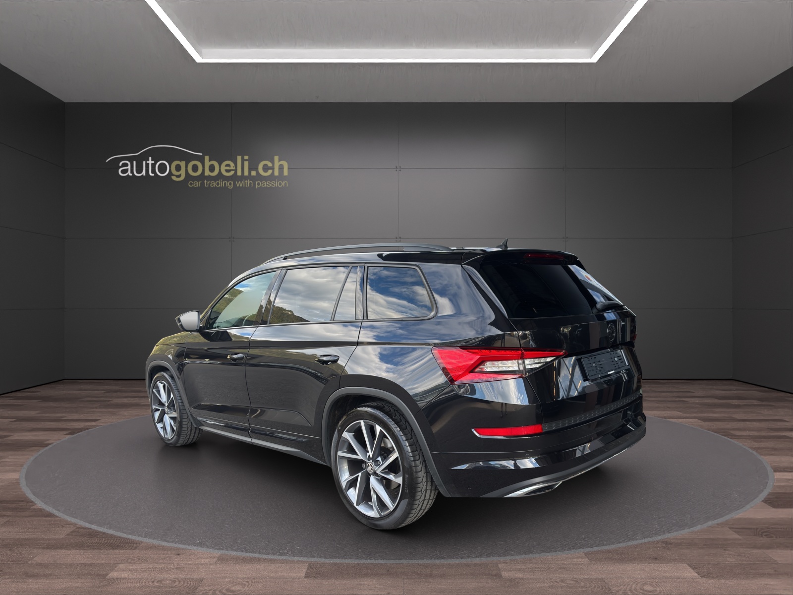 SKODA Kodiaq 2.0 TDI CR Sport Line 4x4 DSG-image-1