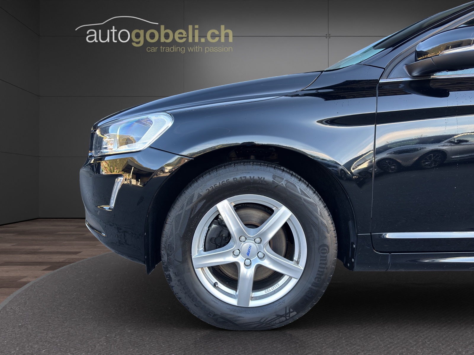 VOLVO XC60 T5 AWD Momentum Geartronic-image-13