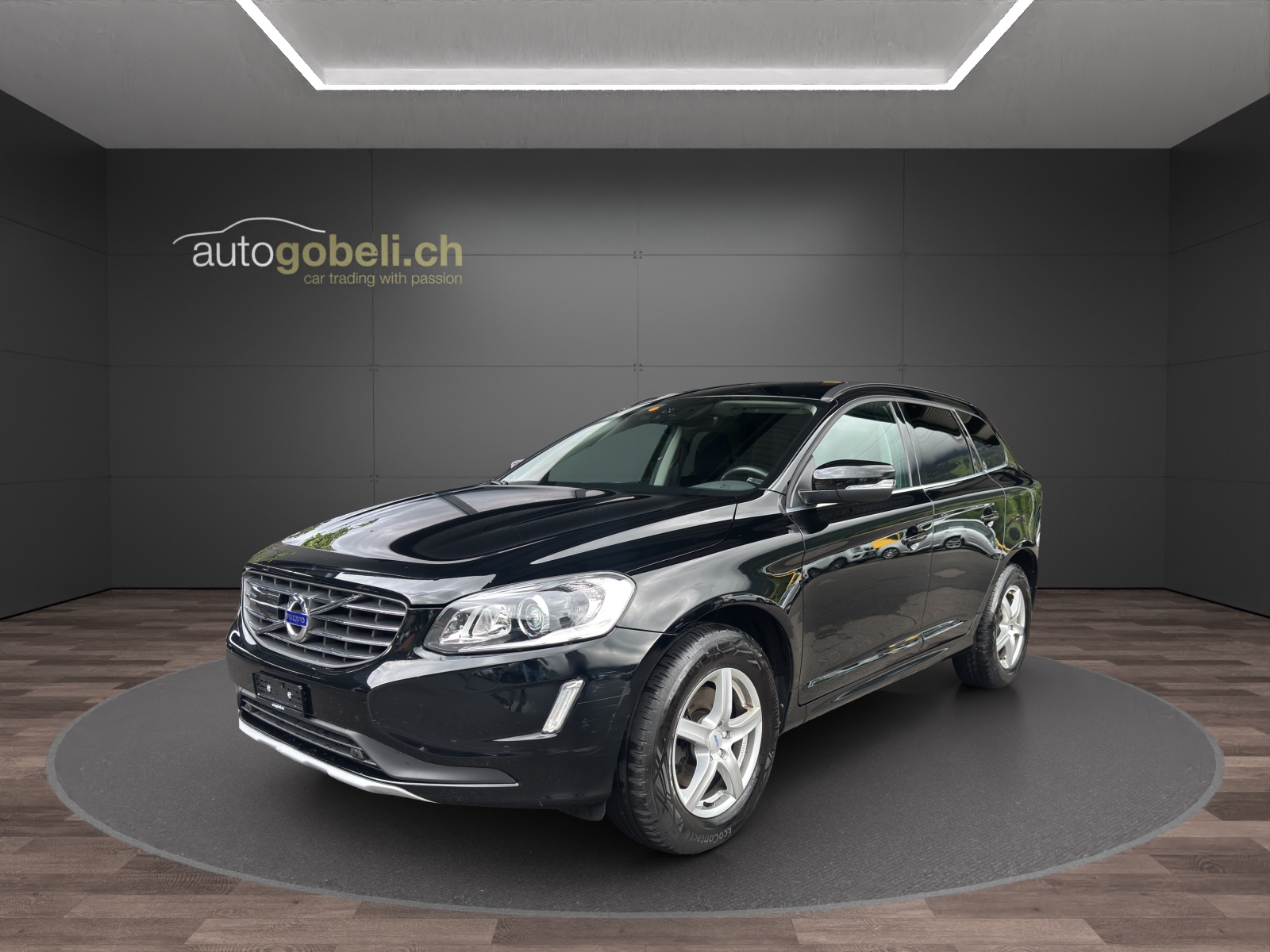 VOLVO XC60 T5 AWD Momentum Geartronic-image-0