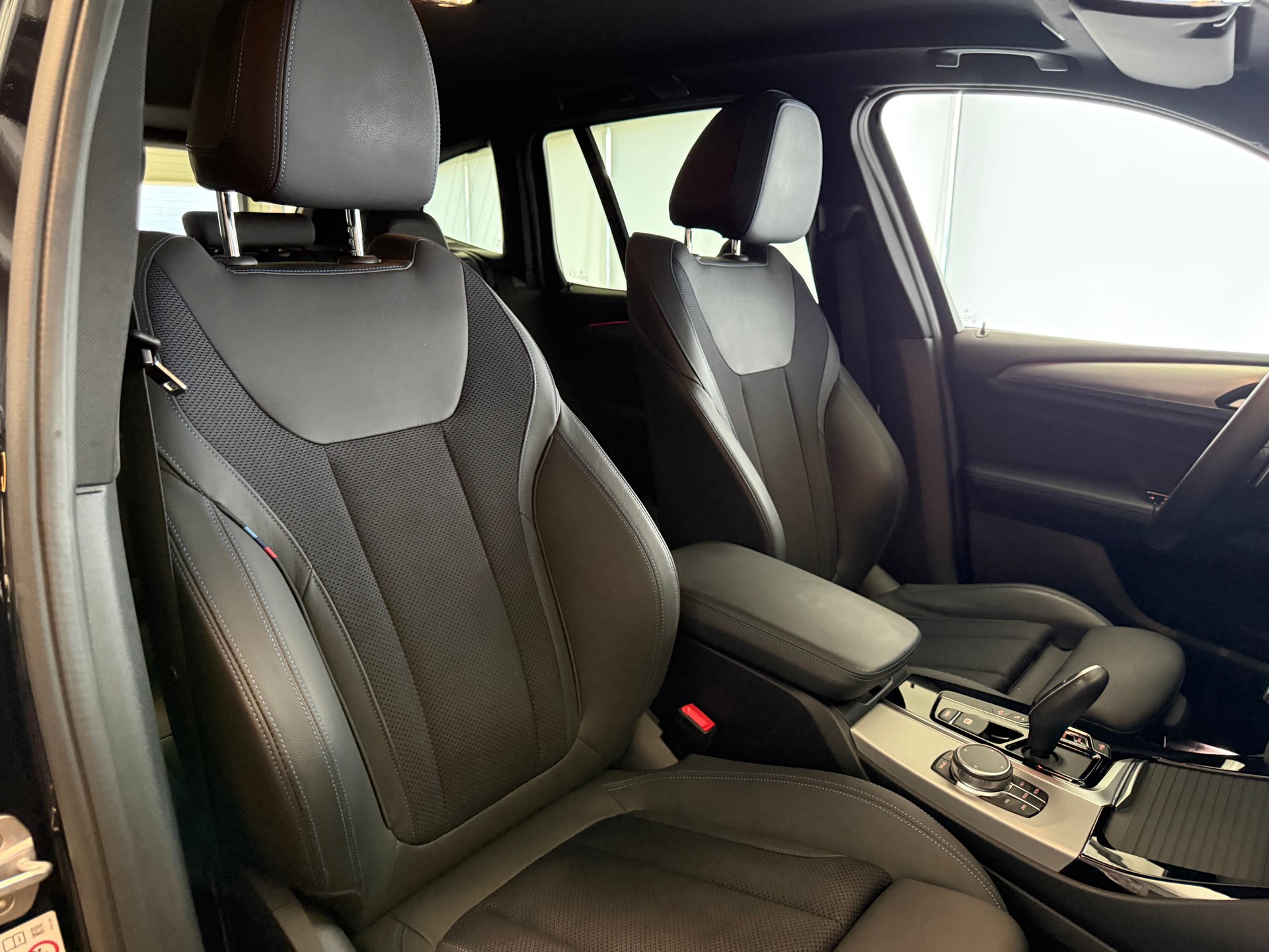 BMW X3 20d xDrive-image-1