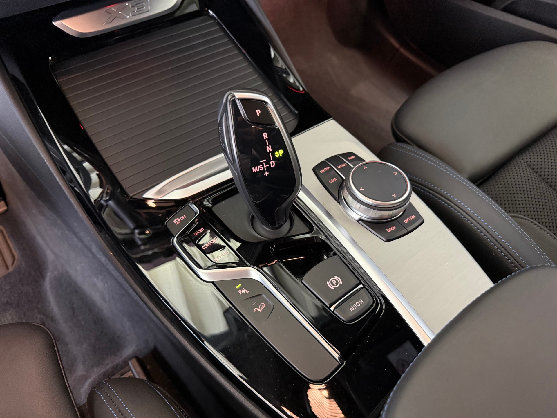 BMW X3 20d xDrive-image-13