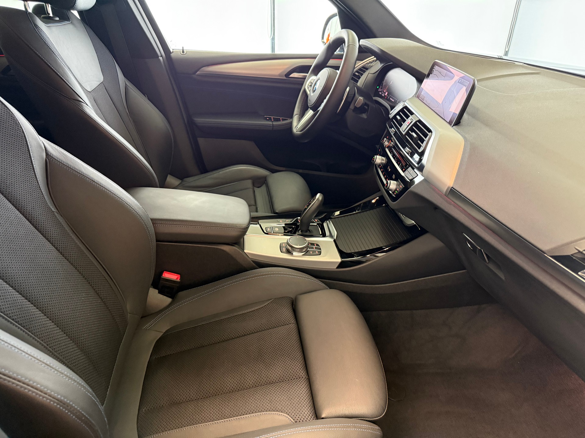 BMW X3 20d xDrive-image-5