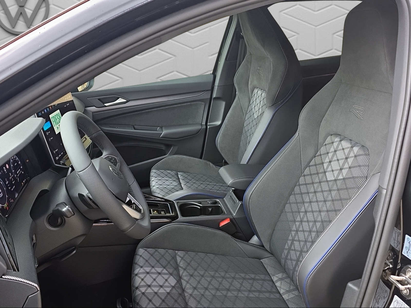 VW Golf 2.0 TSI R-Line DSG 4 Motion-image-6