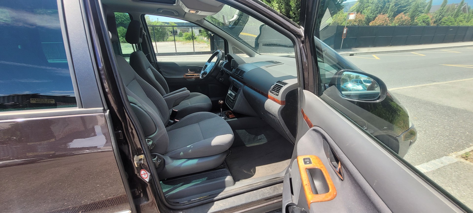VW Sharan 1.9 TDI Freestyle-image-11
