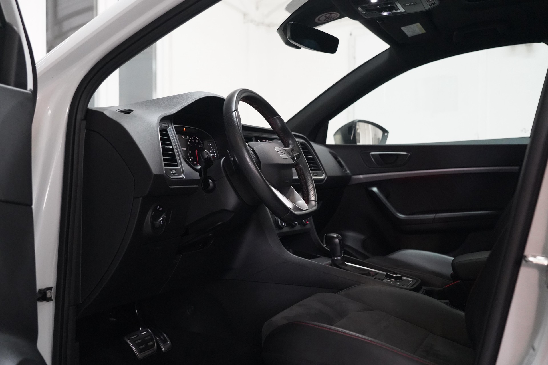 SEAT Ateca 2.0 TSI FR 4Drive DSG-image-9