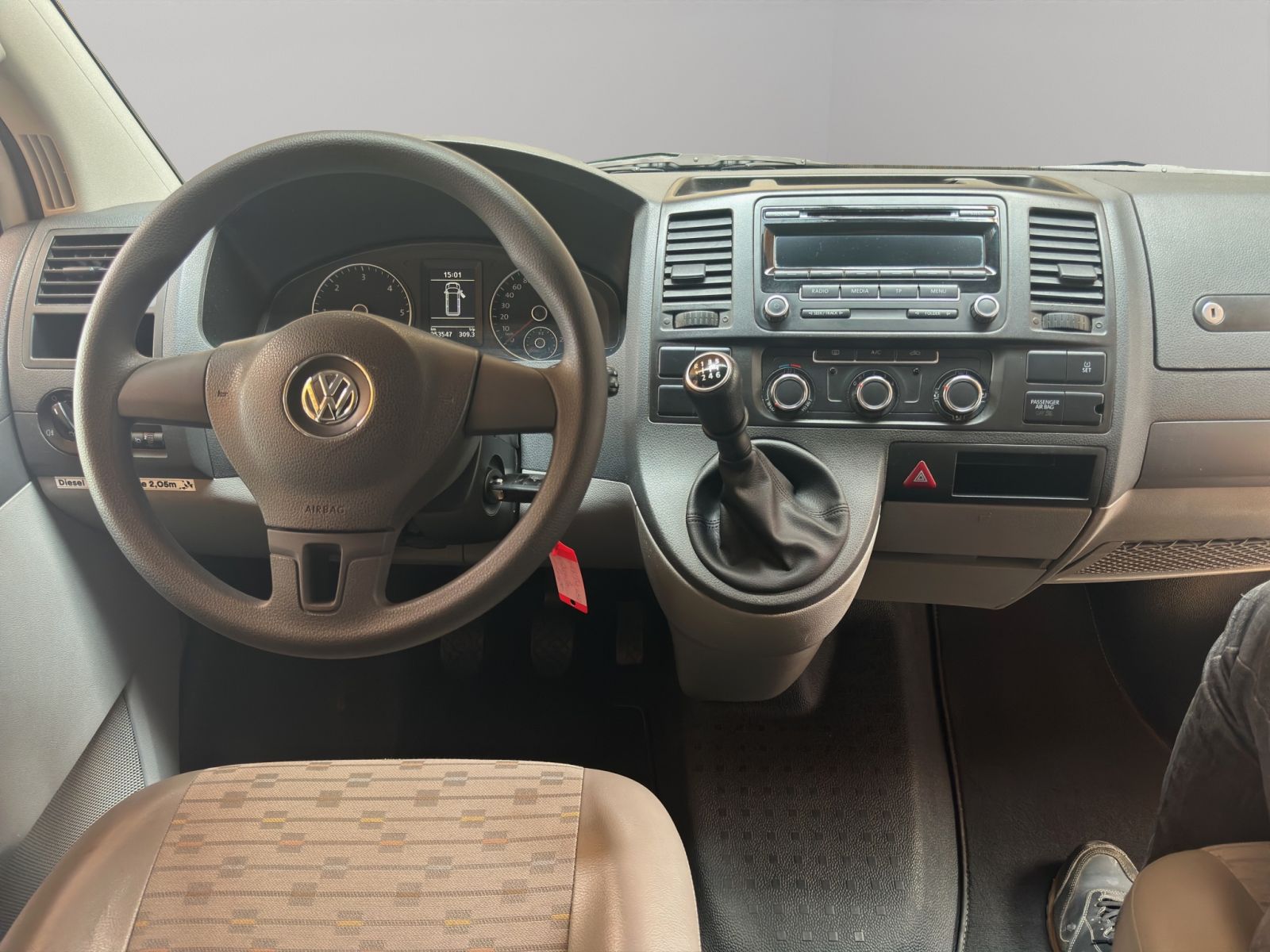 VW T5 Kaw. 3000 2.0 TDI 140 BMT 4m-image-14