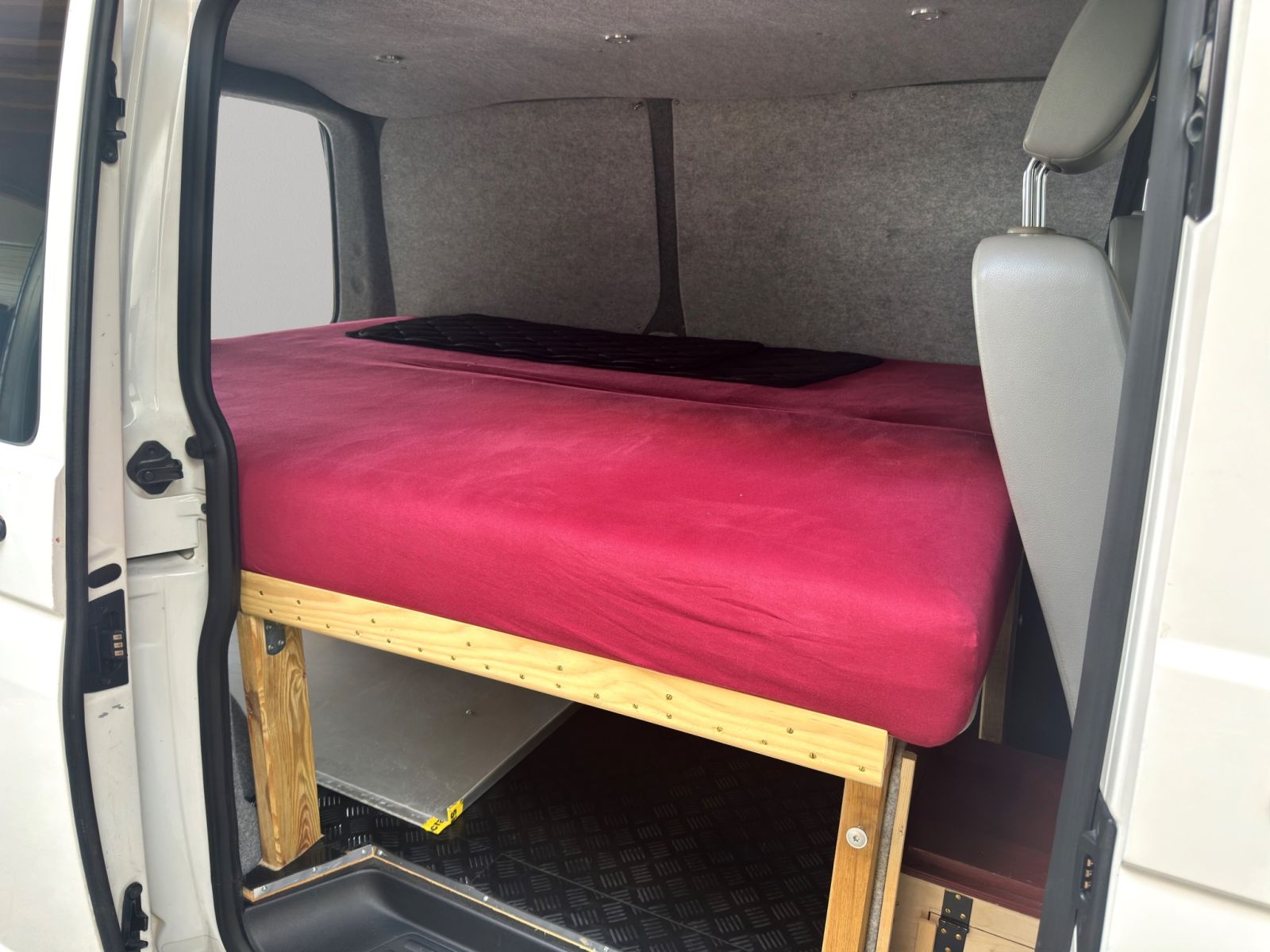 VW T5 Kaw. 3000 2.0 TDI 140 BMT 4m-image-11