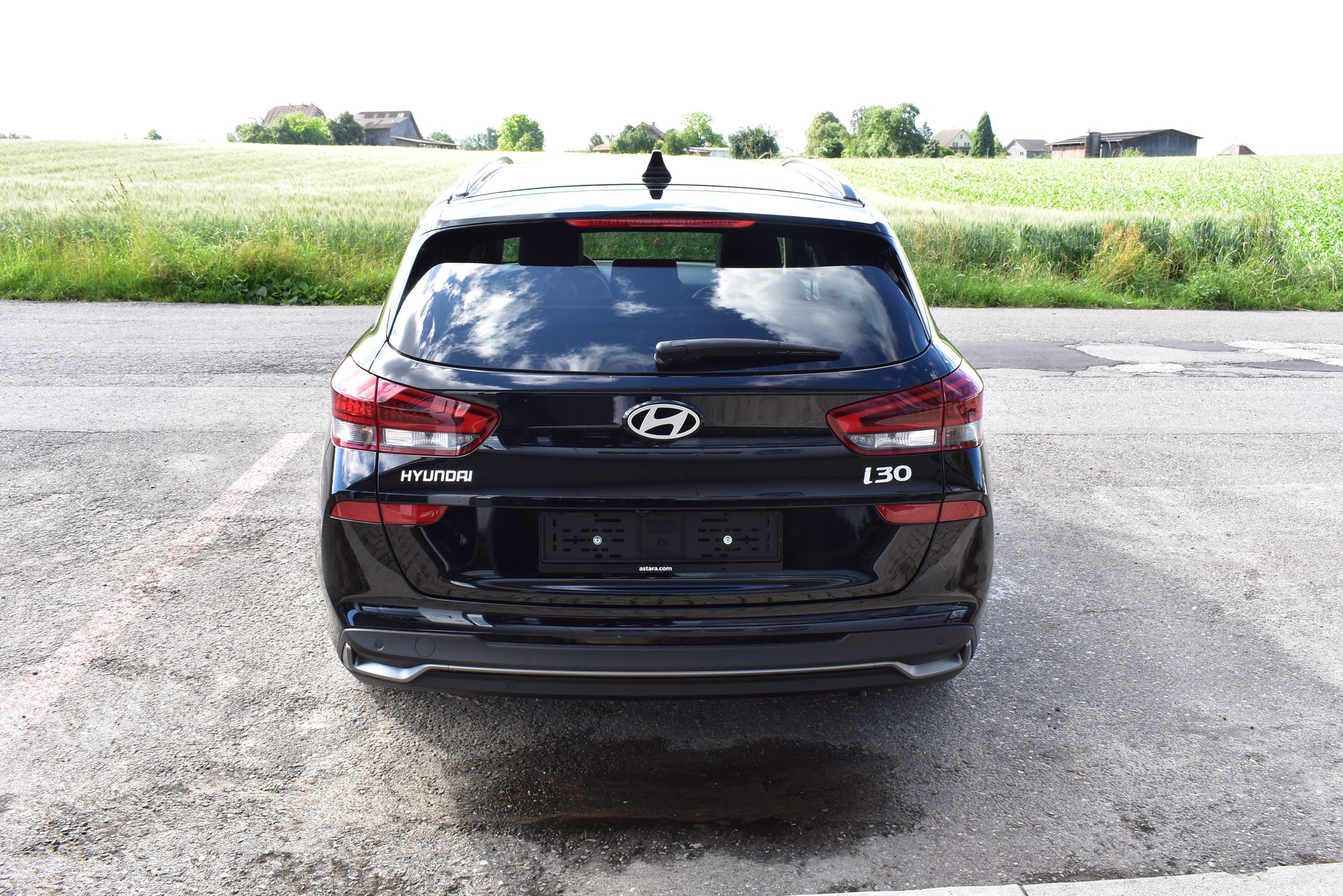 HYUNDAI i30 Wagon 1.5 T-GDi Vertex 48V MH DCT-image-4