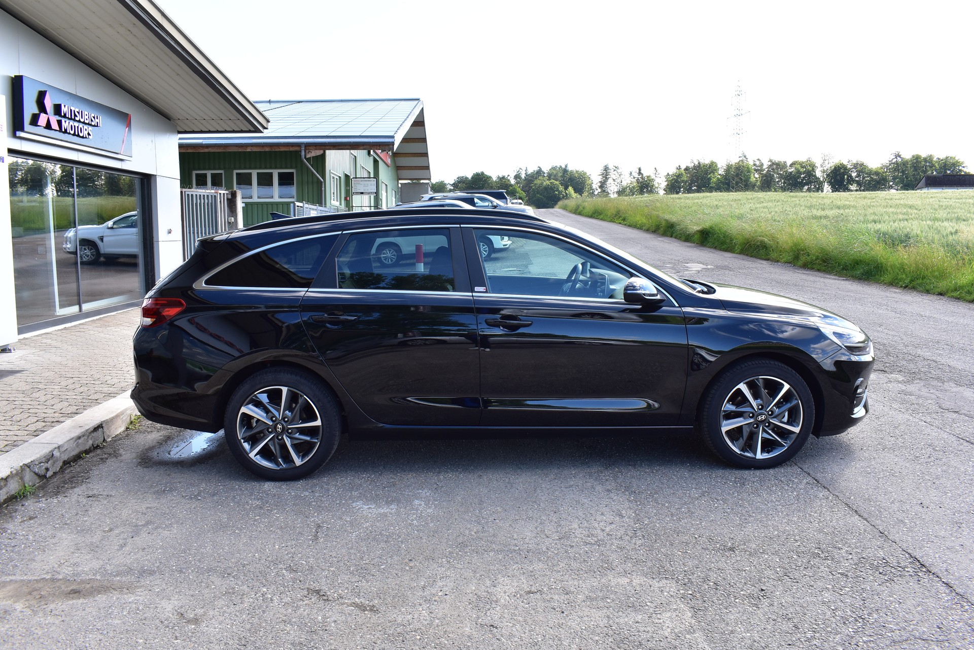 HYUNDAI i30 Wagon 1.5 T-GDi Vertex 48V MH DCT-image-2