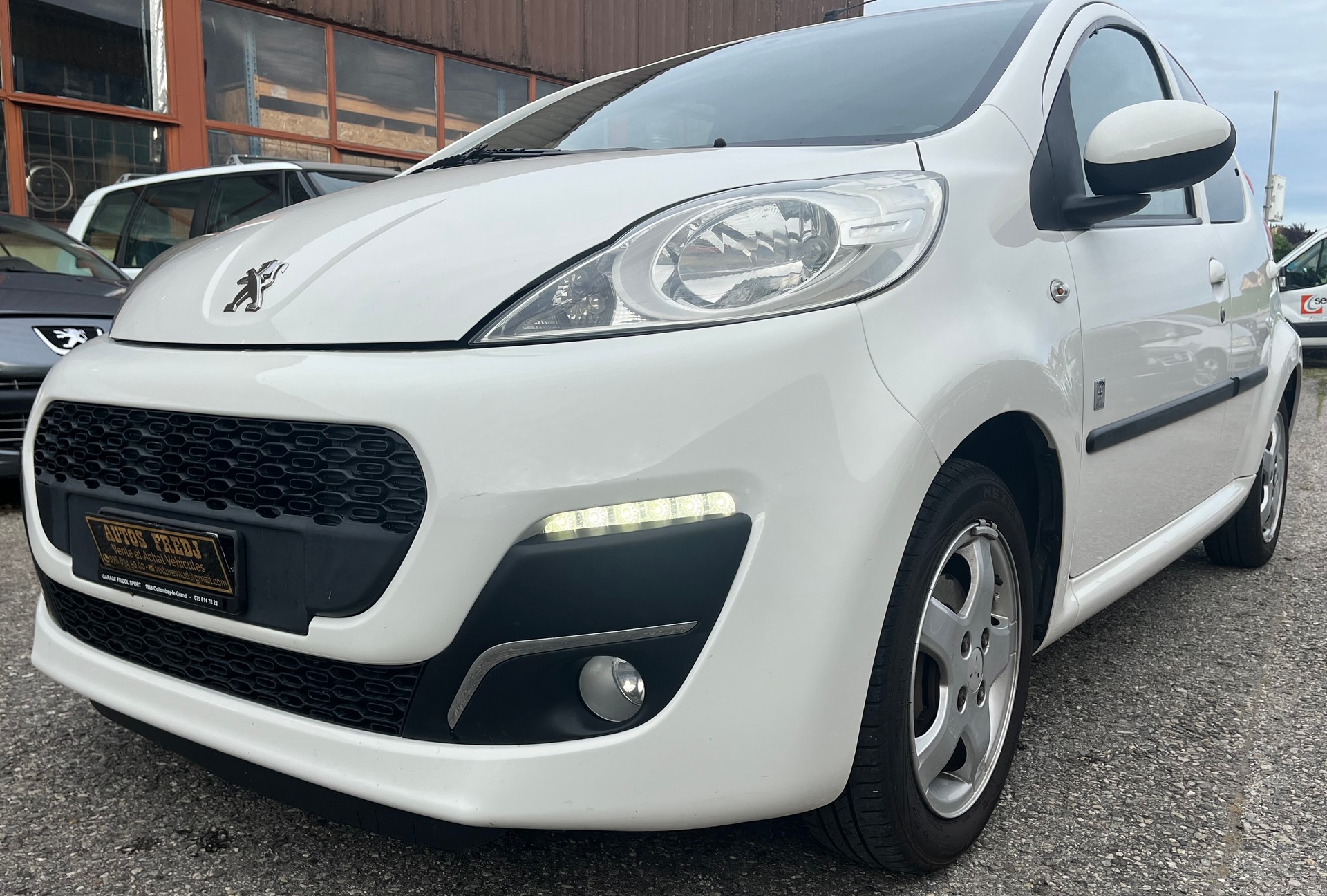 PEUGEOT 107 1.0 Swiss Edition BMP5-image-0