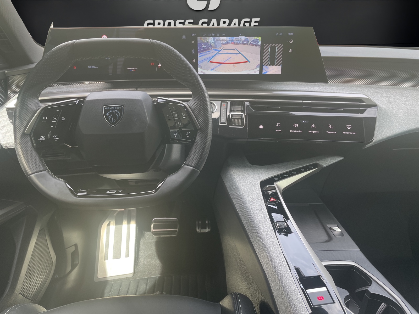 PEUGEOT 5008 1.2 Hybrid 145 GT-image-5