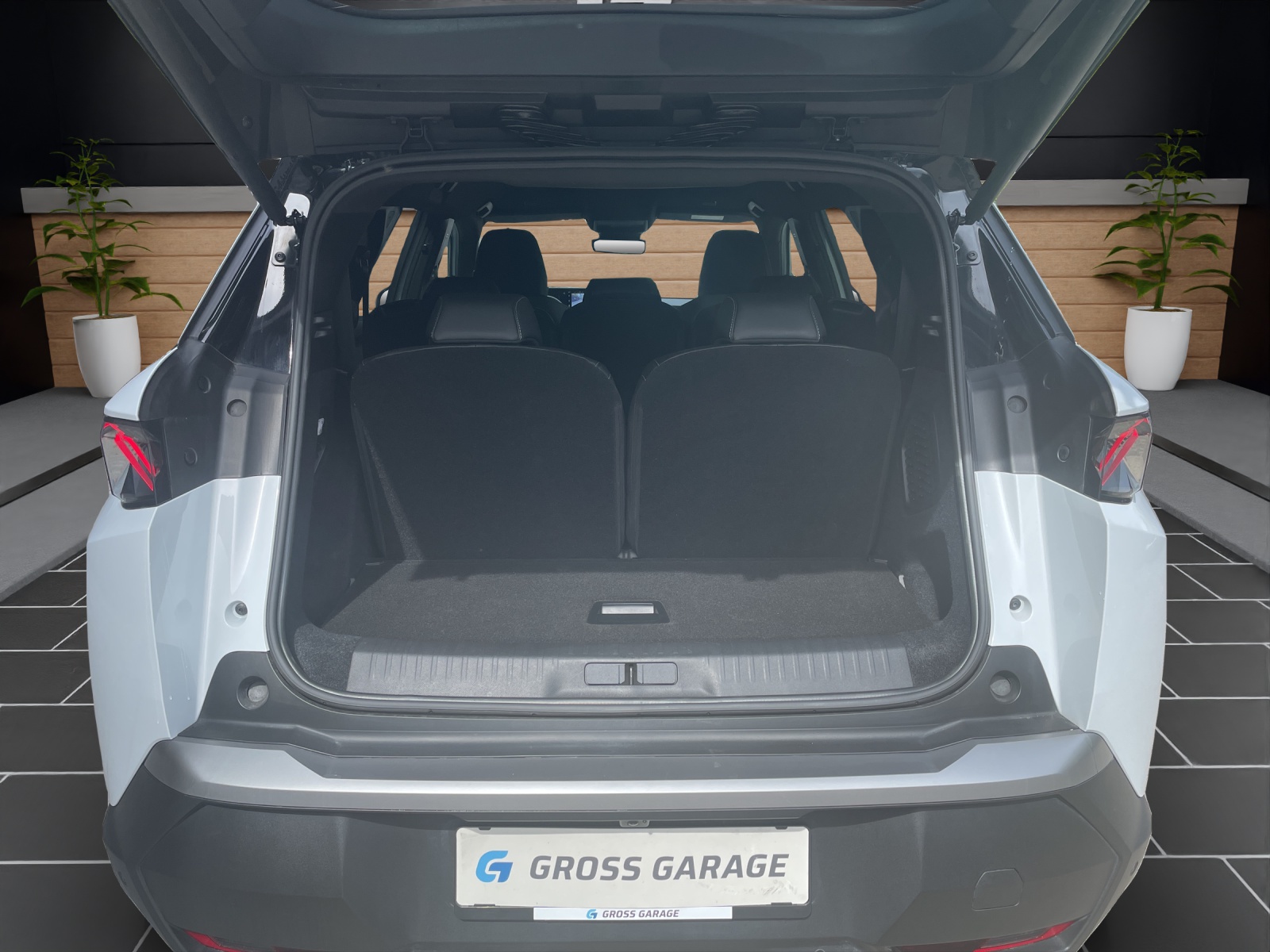 PEUGEOT 5008 1.2 Hybrid 145 GT-image-8