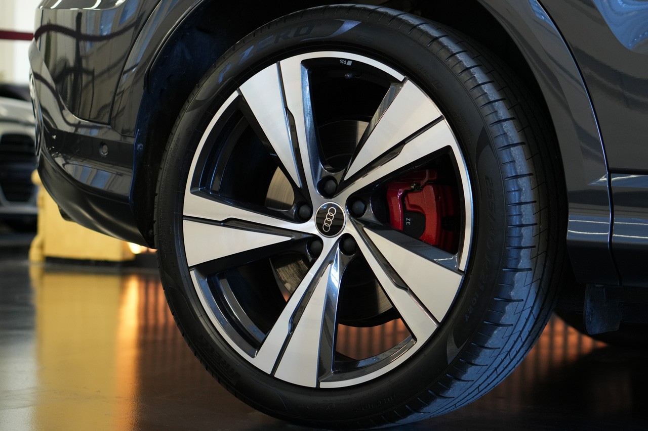 AUDI Q5 e-hybrid quattro 270 kW S-tronic-image-8