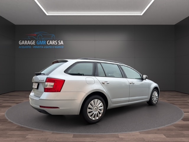 SKODA Octavia Combi 2.0 TDI Style DSG-image-3