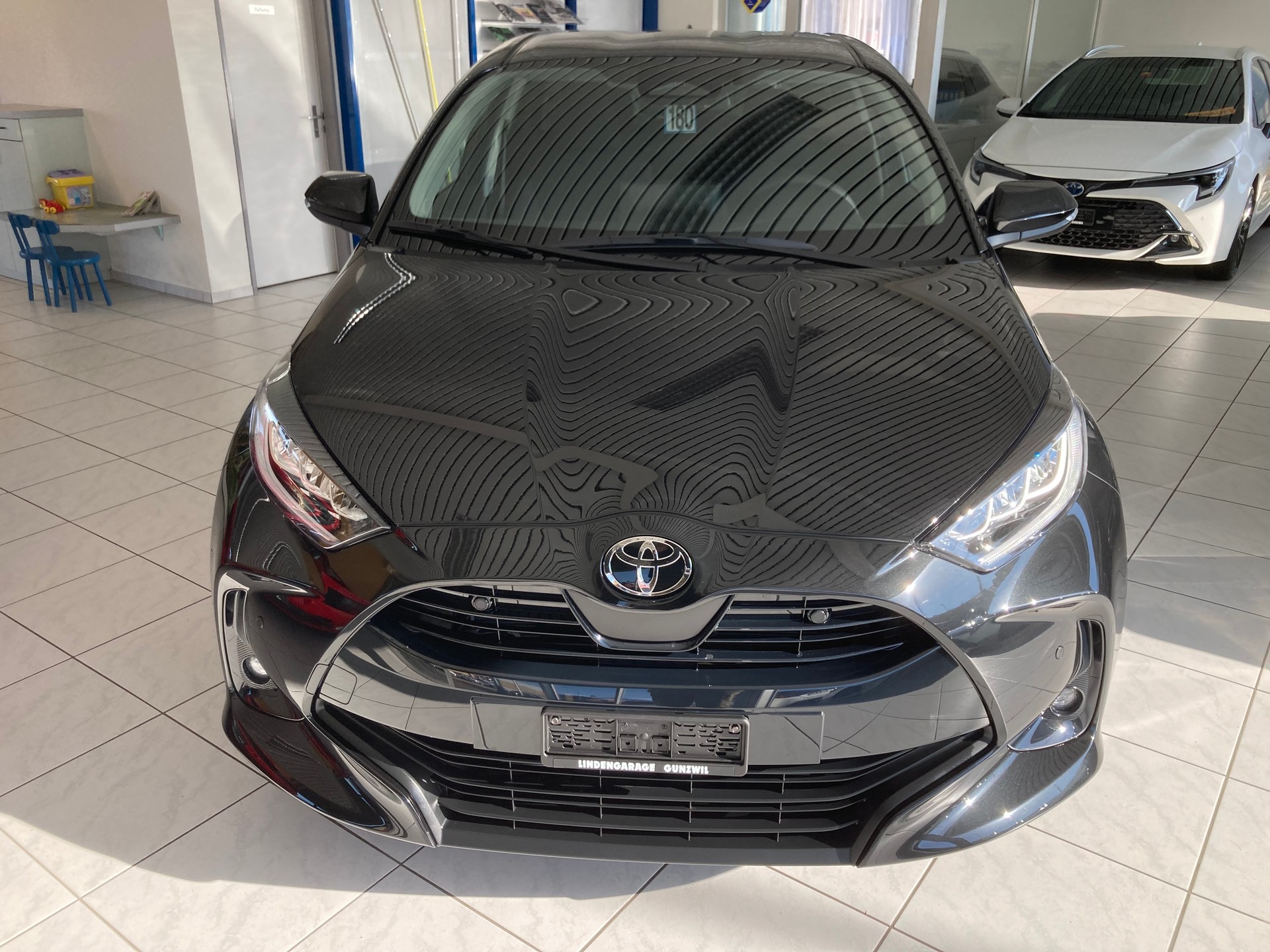 TOYOTA Yaris 1.5 Trend e-CVT