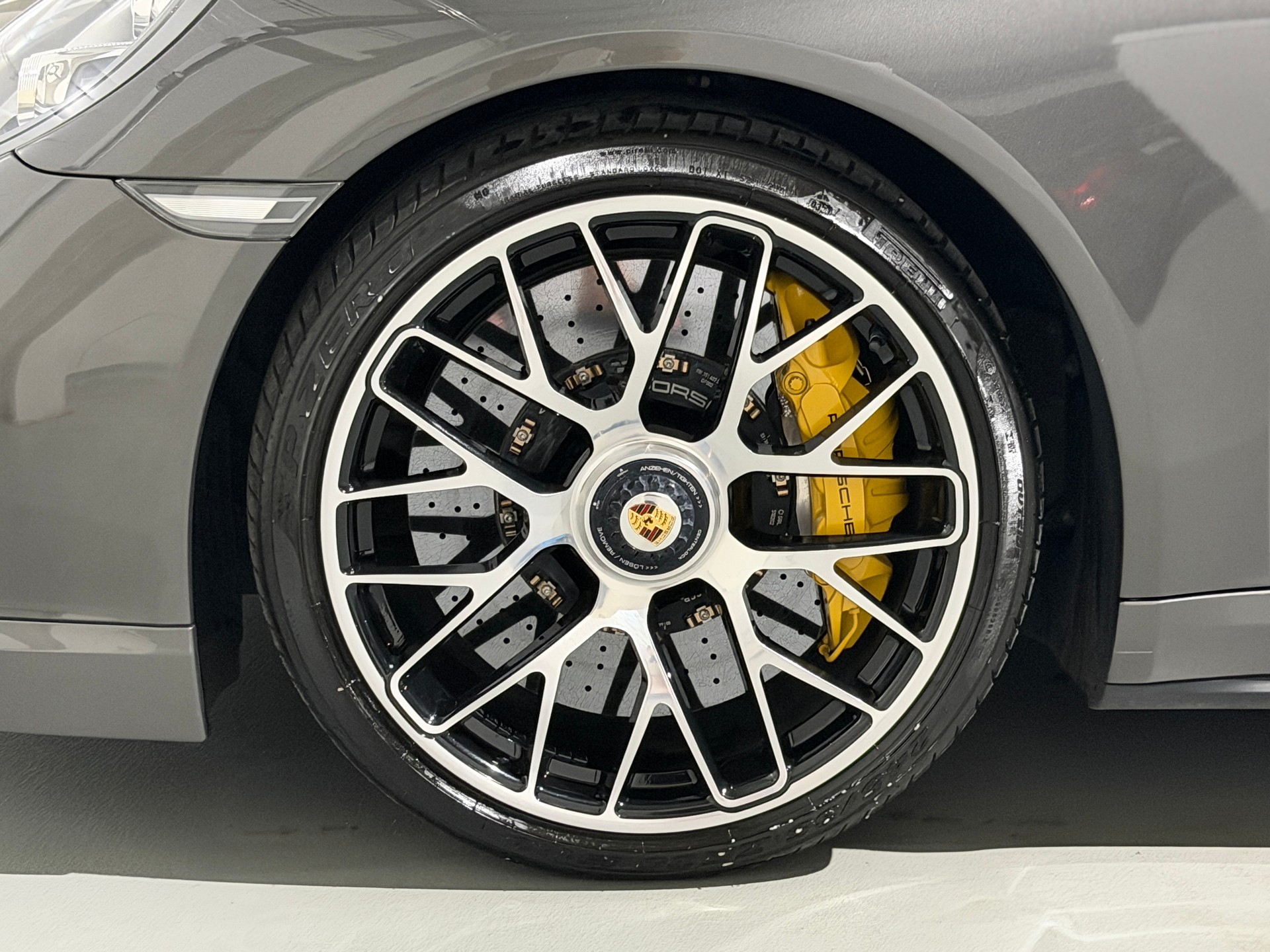 PORSCHE 911 Turbo S PDK (CH)-image-15