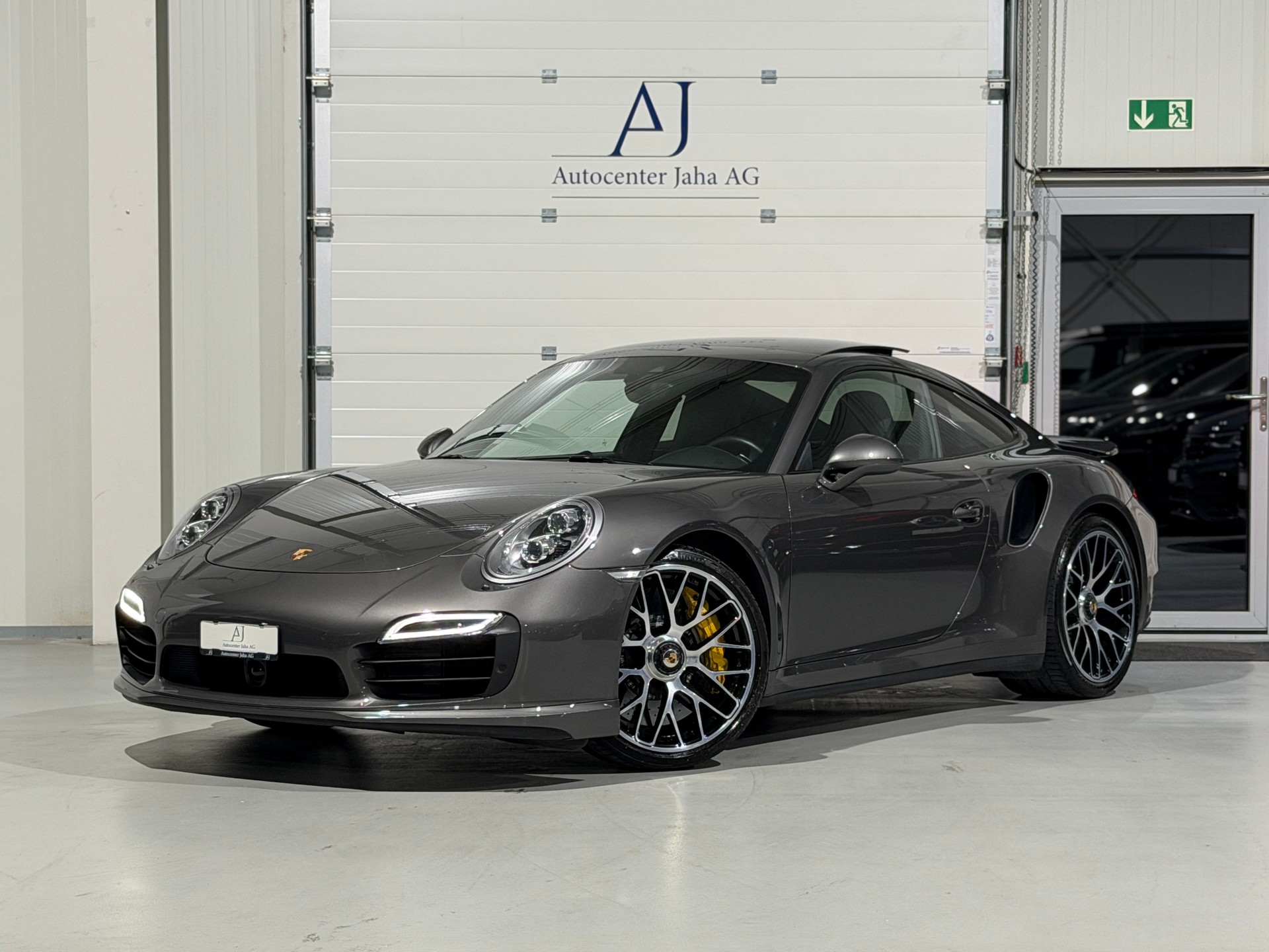 PORSCHE 911 Turbo S PDK (CH)-image-0