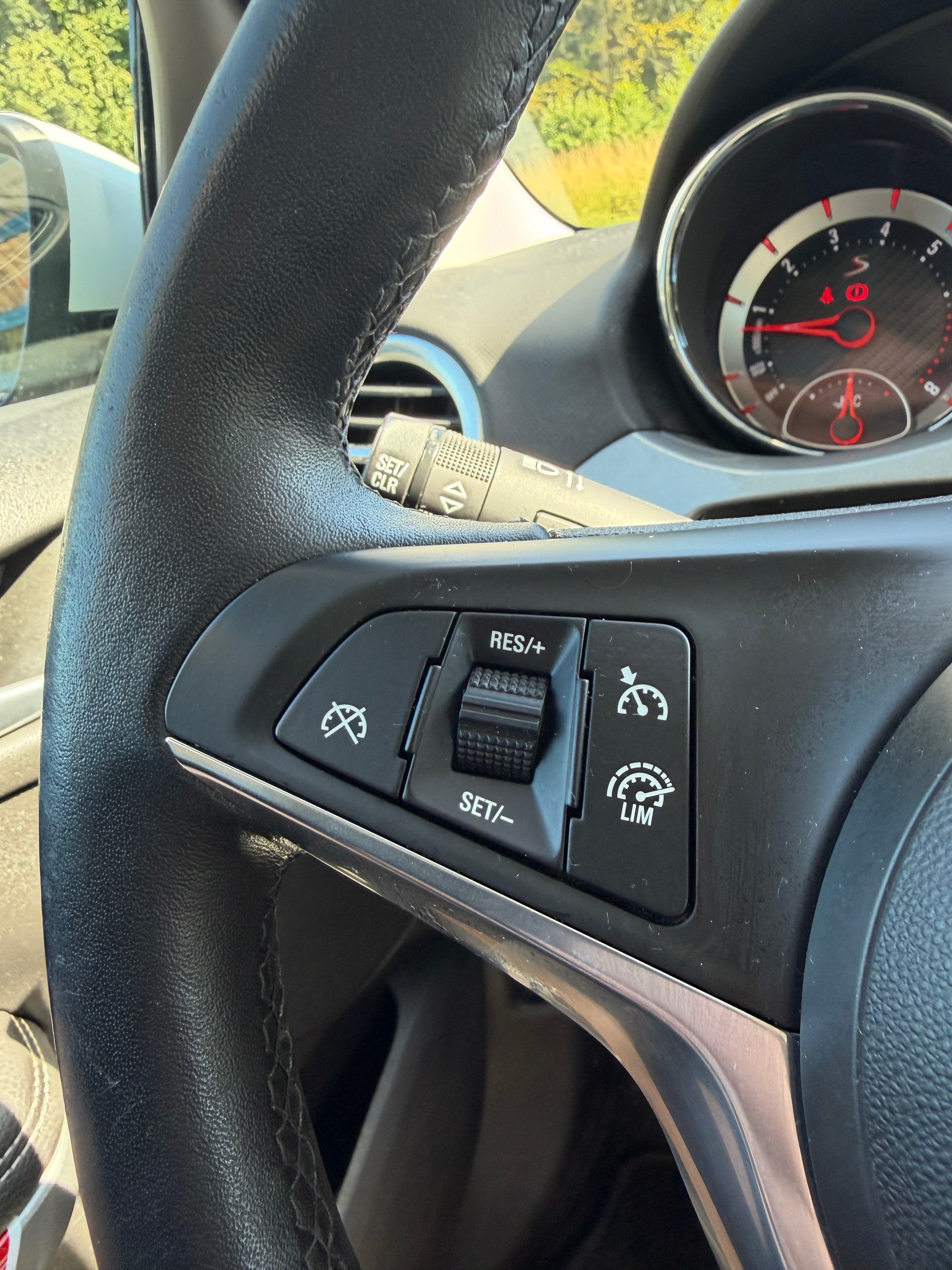 OPEL Adam 1.4 Turbo S Black Jack-image-11