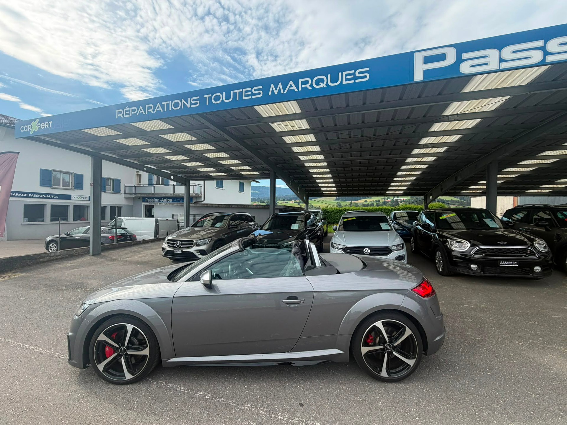 AUDI TT Roadster TTS S-tronic quattro-image-3