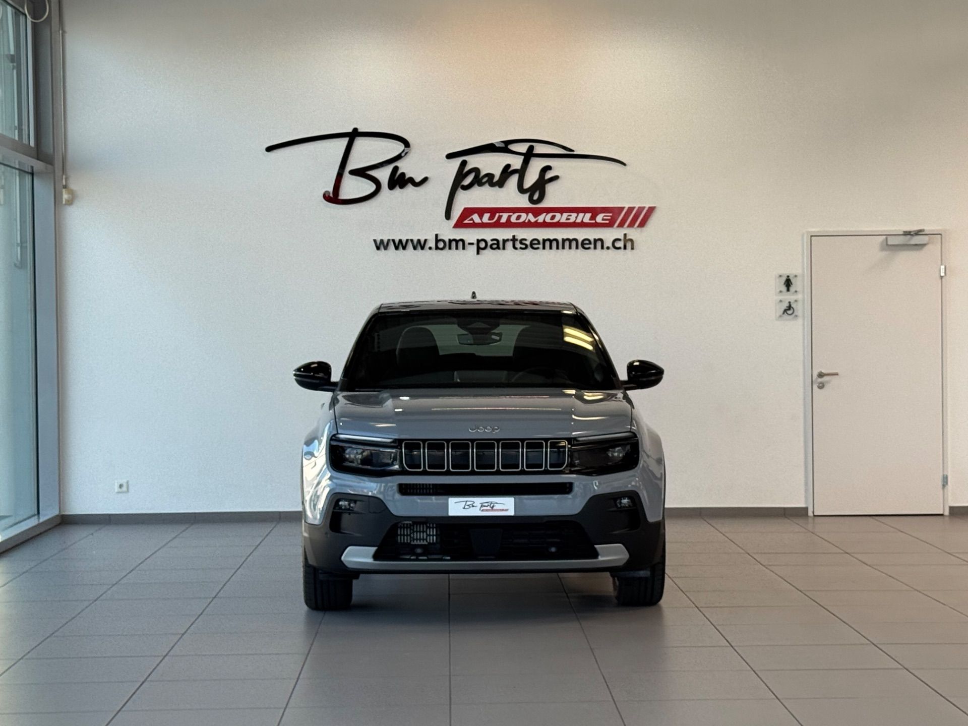 JEEP Avenger 1.2 Turbo MHEV Summit Sky-image-7
