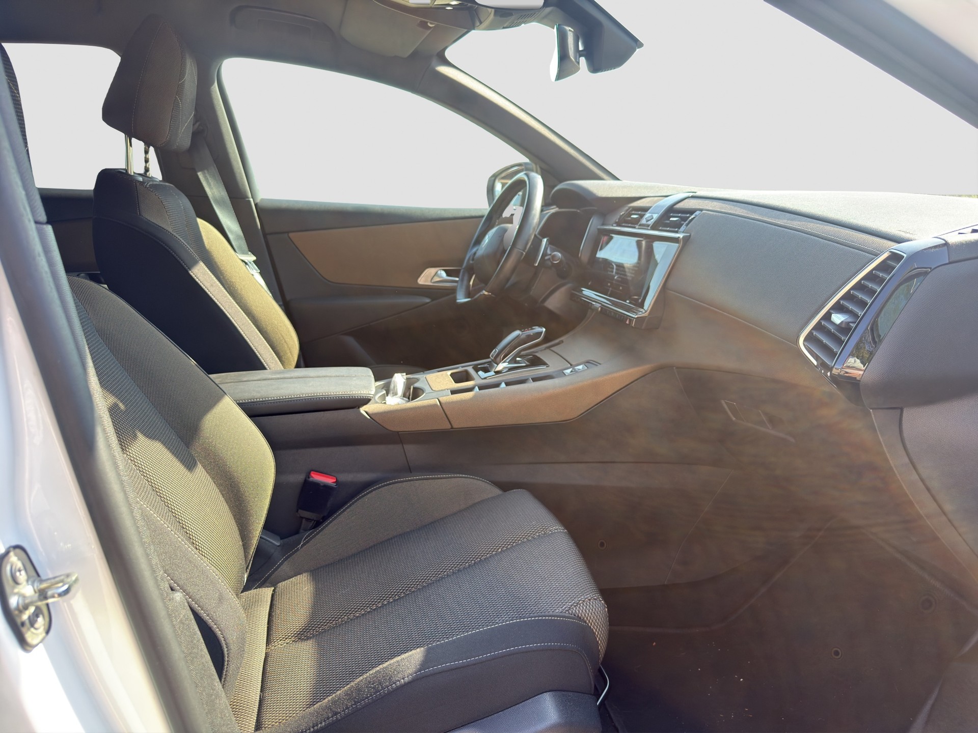 DS AUTOMOBILES DS 7 Crossback 1.5 BlueHDi Bastille+ EAT8 ** Frisch ab MFK und Service **-image-9