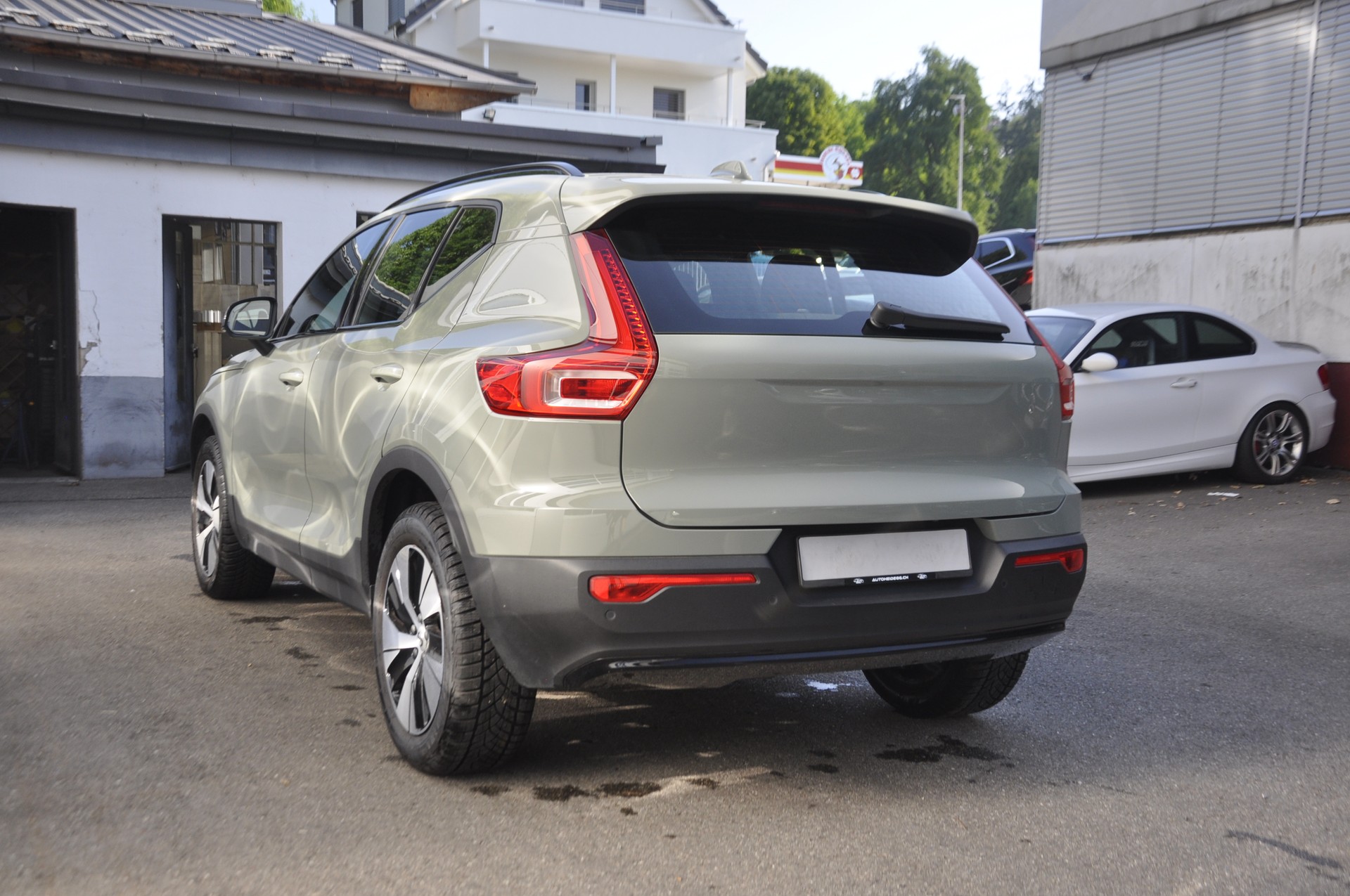 VOLVO XC40 B3 Benzin Mild Hybrid Plus Dark DCT-image-15