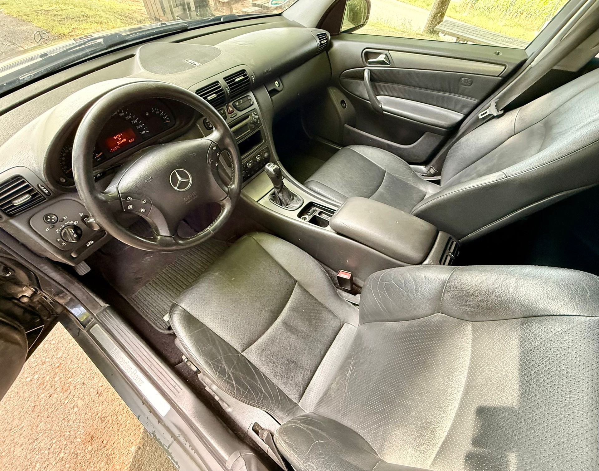 MERCEDES-BENZ C 200 Kompressor Avantgarde-image-20