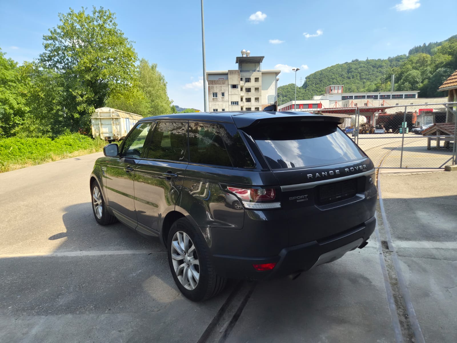 LAND ROVER Range Rover Sport 3.0 V6 SC SE Automatic-image-2