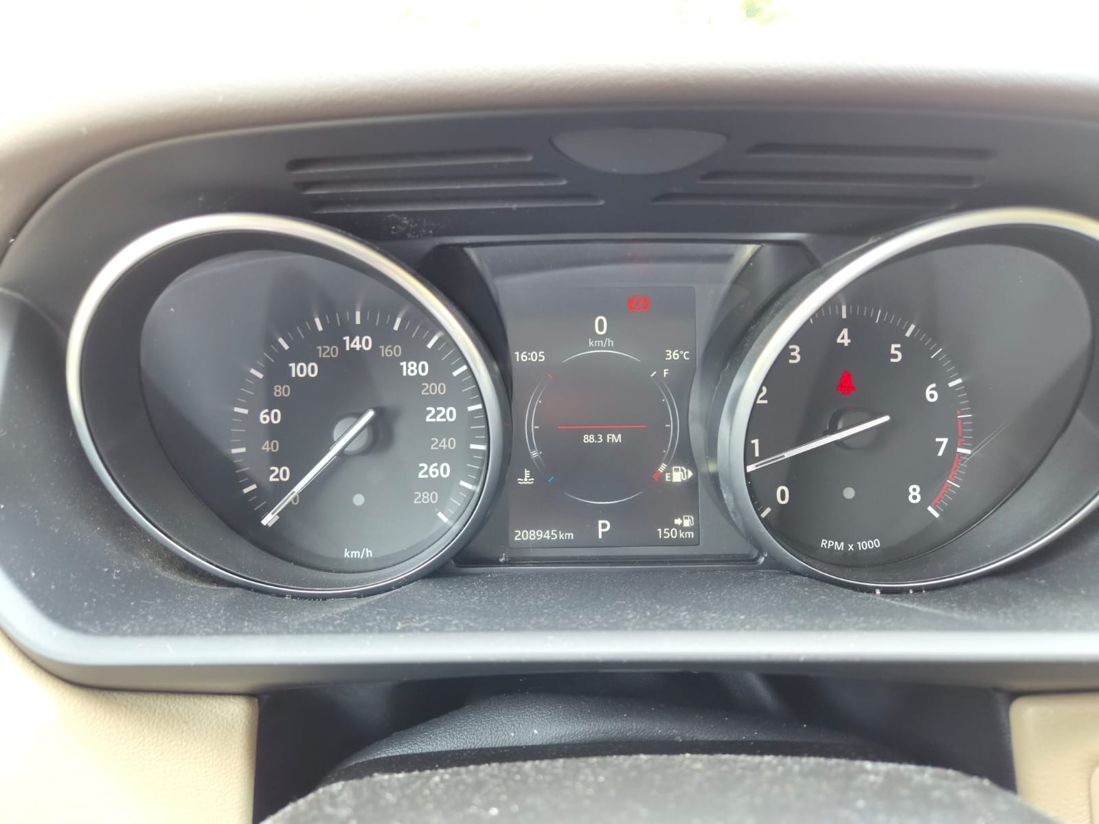 LAND ROVER Range Rover Sport 3.0 V6 SC SE Automatic-image-4