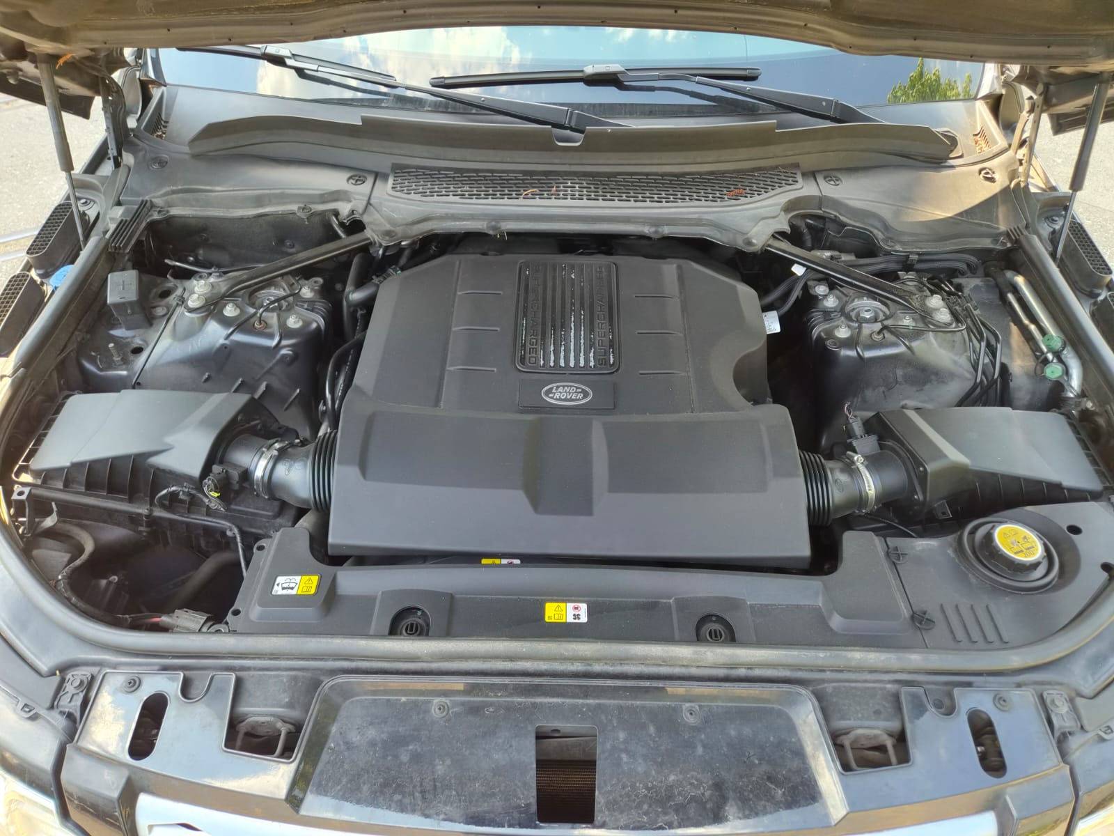 LAND ROVER Range Rover Sport 3.0 V6 SC SE Automatic-image-9