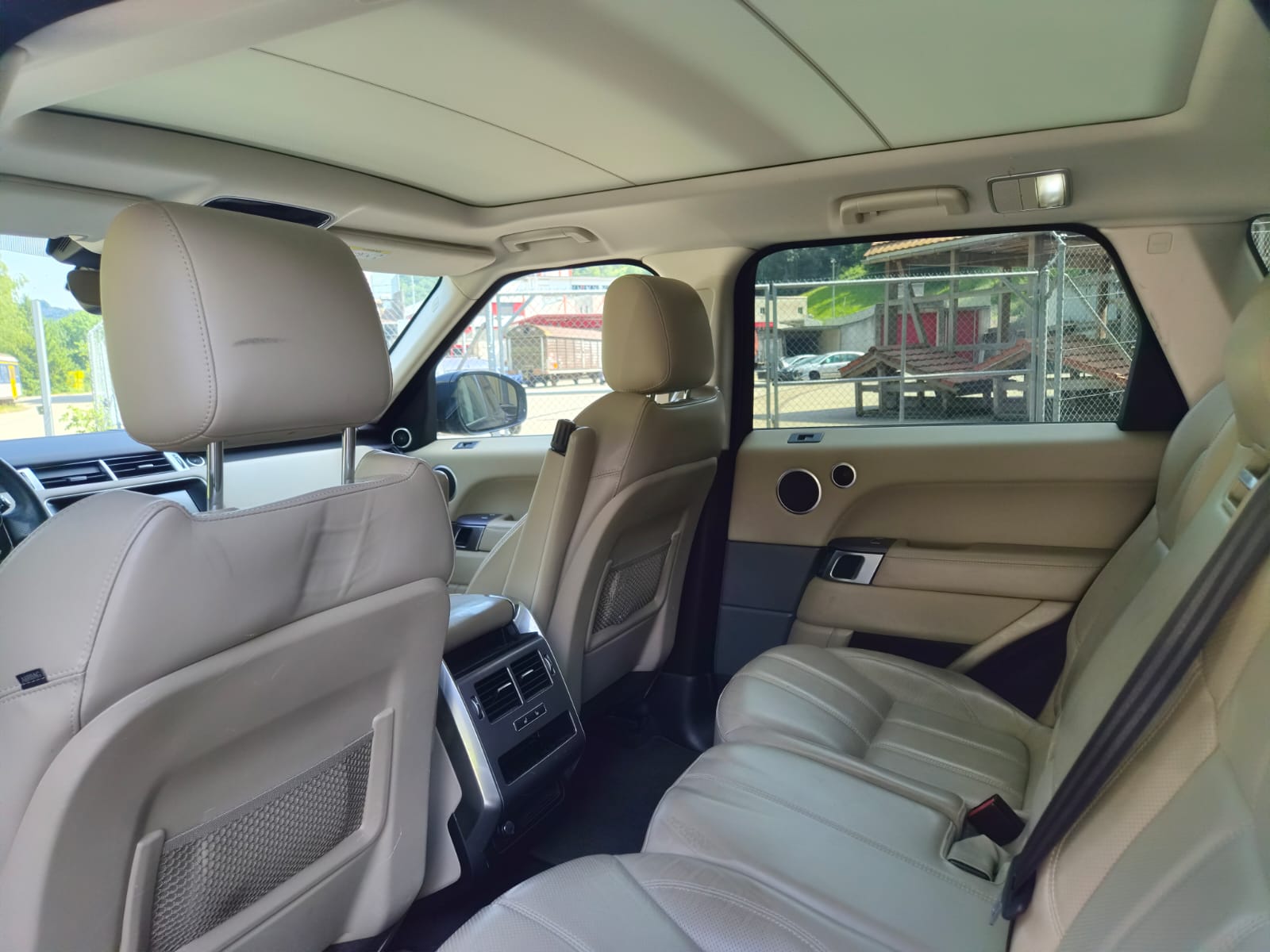 LAND ROVER Range Rover Sport 3.0 V6 SC SE Automatic-image-7