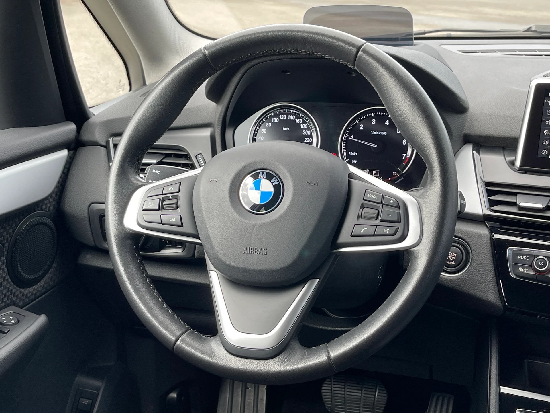 BMW 218i Active Tourer DKG-image-7